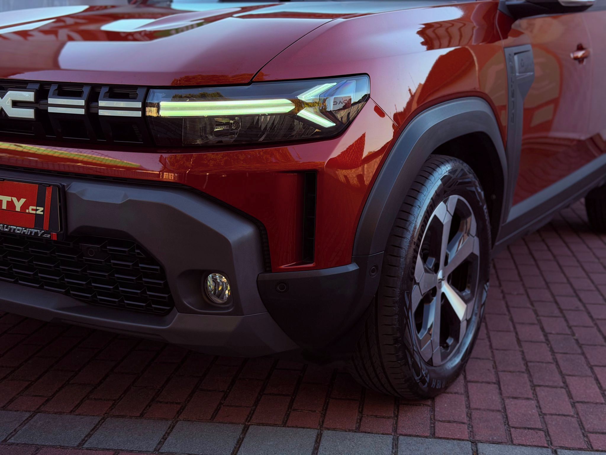 Dacia Duster, 1.0 Eco-G Journey, ČR, 1.Maj - fotka 3