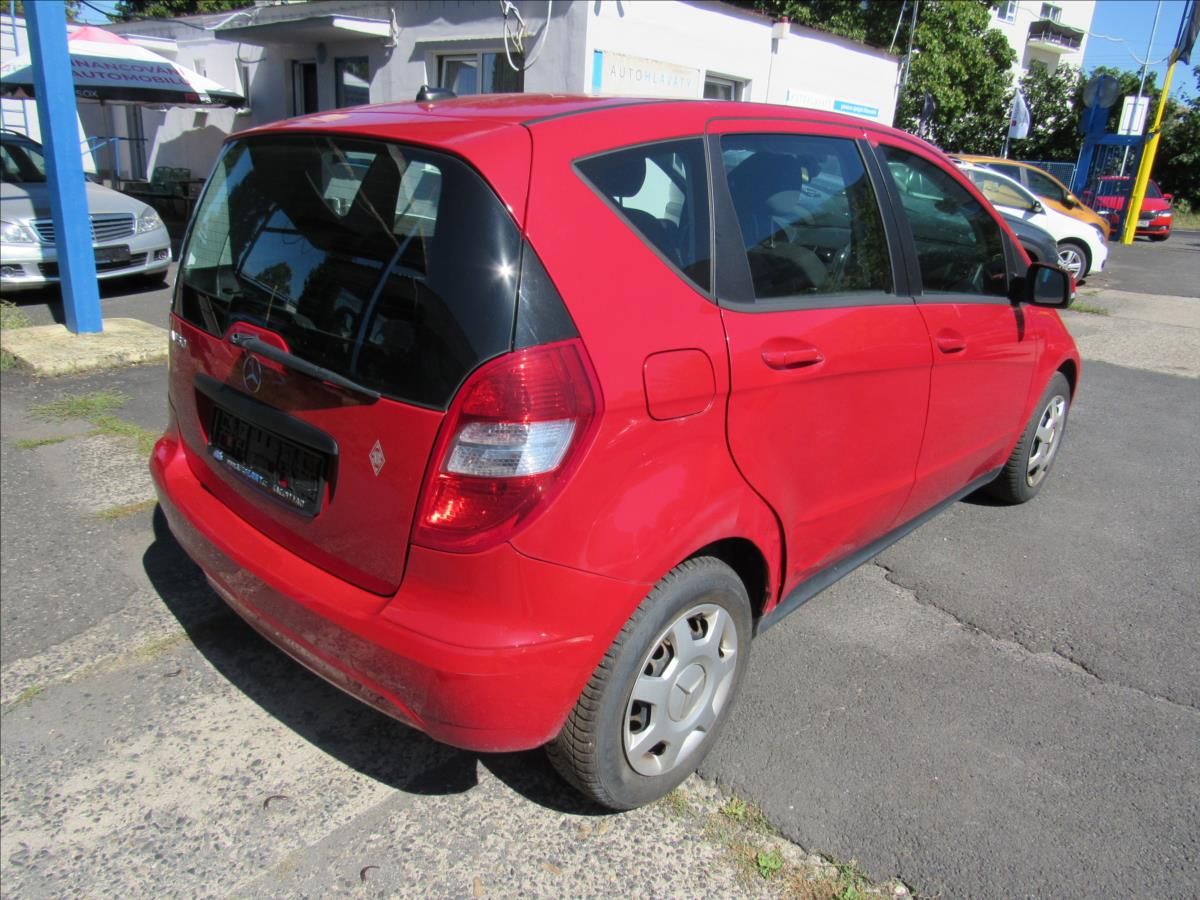 Mercedes-Benz Třídy A, 1,5 A 150 Jupiterrot 70KW - fotka 6