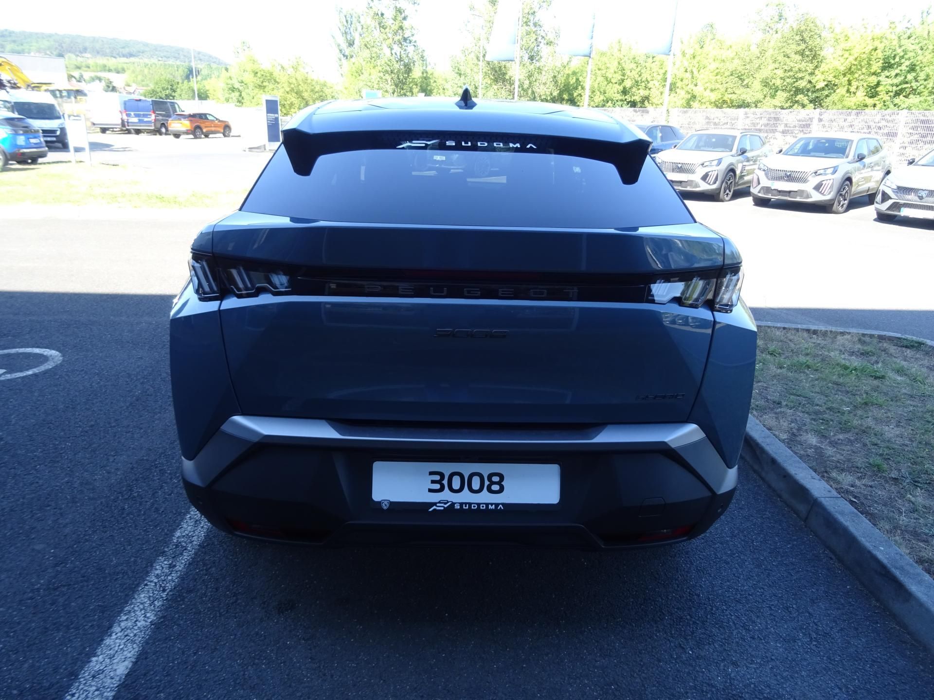 Peugeot 3008, BUSINESS Hybrid 145k e-DCS6 - fotka 6