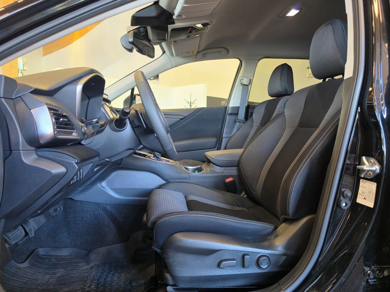 Subaru Outback, 2.5i 4WD Active - fotka 6