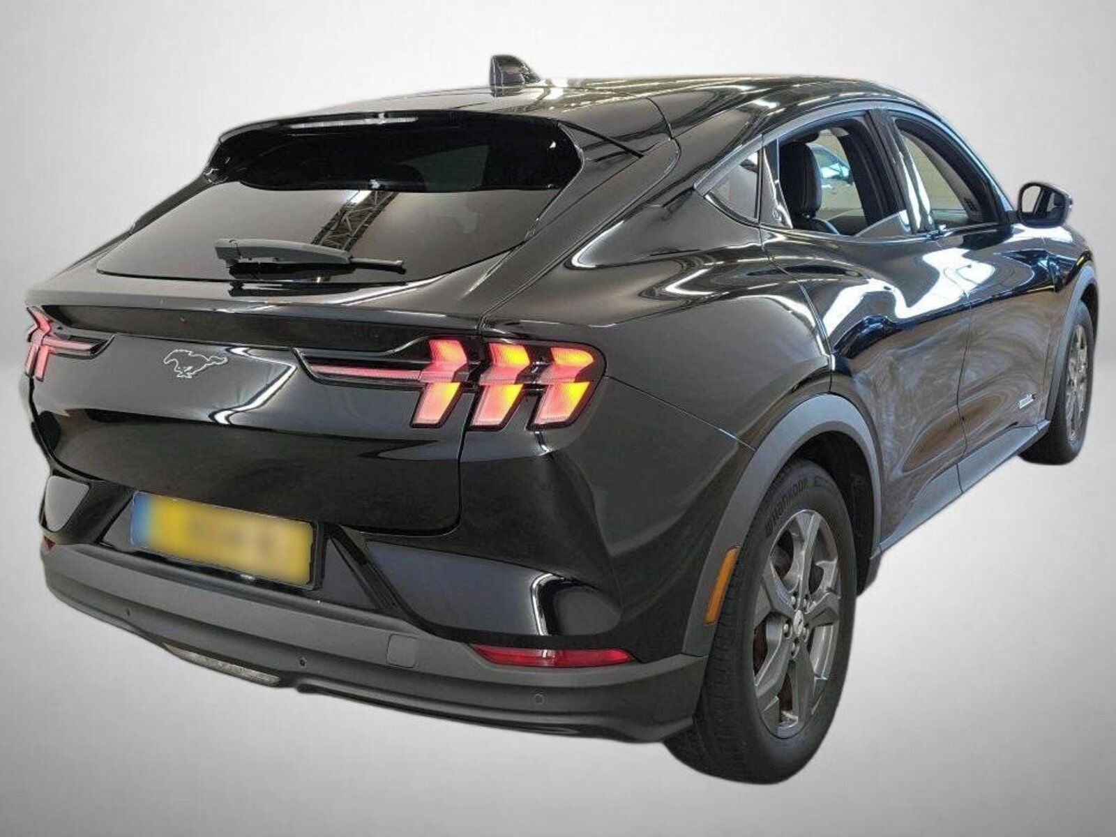 Ford Mustang Mach-E, Extended Range RWD, Automat - fotka 2