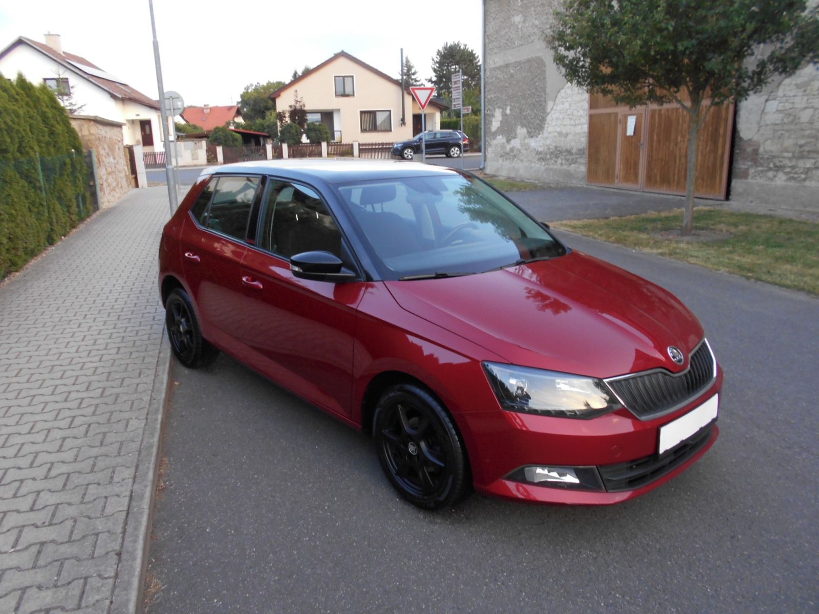 Škoda Fabia, 1,0 limited edition/1 mj/8kol/