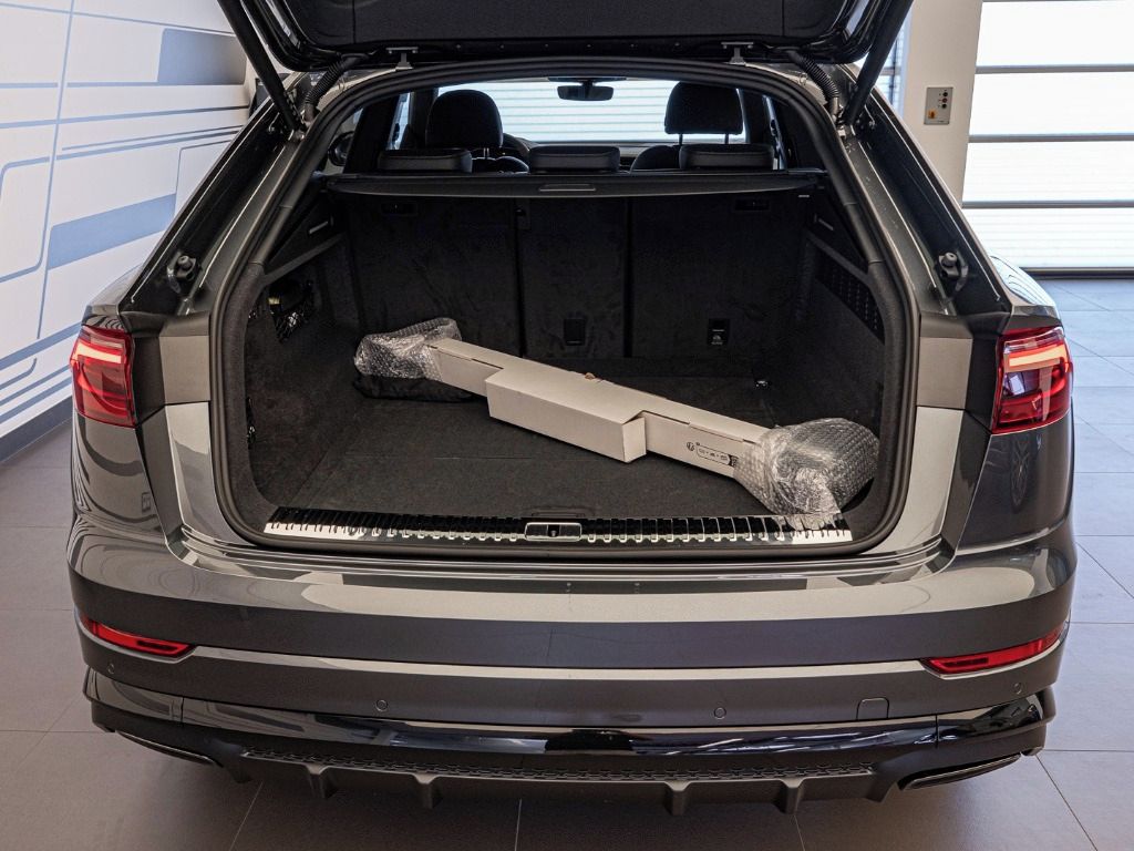Audi Q8, SUV 50 TDI quattro - fotka 6