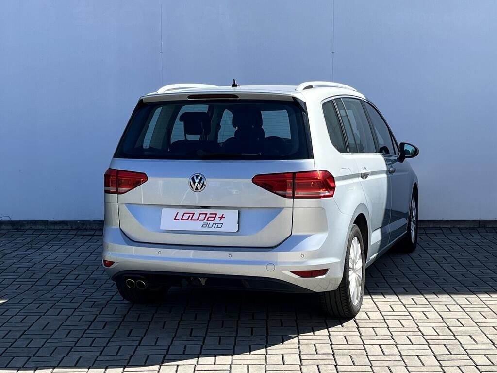 Volkswagen Touran, highline 2.0 TDI 140 kW - fotka 2