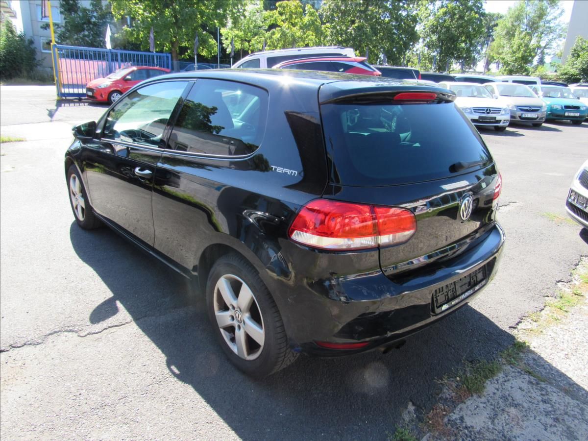 Volkswagen Golf, 1,4 TSi 90kW Team - fotka 6