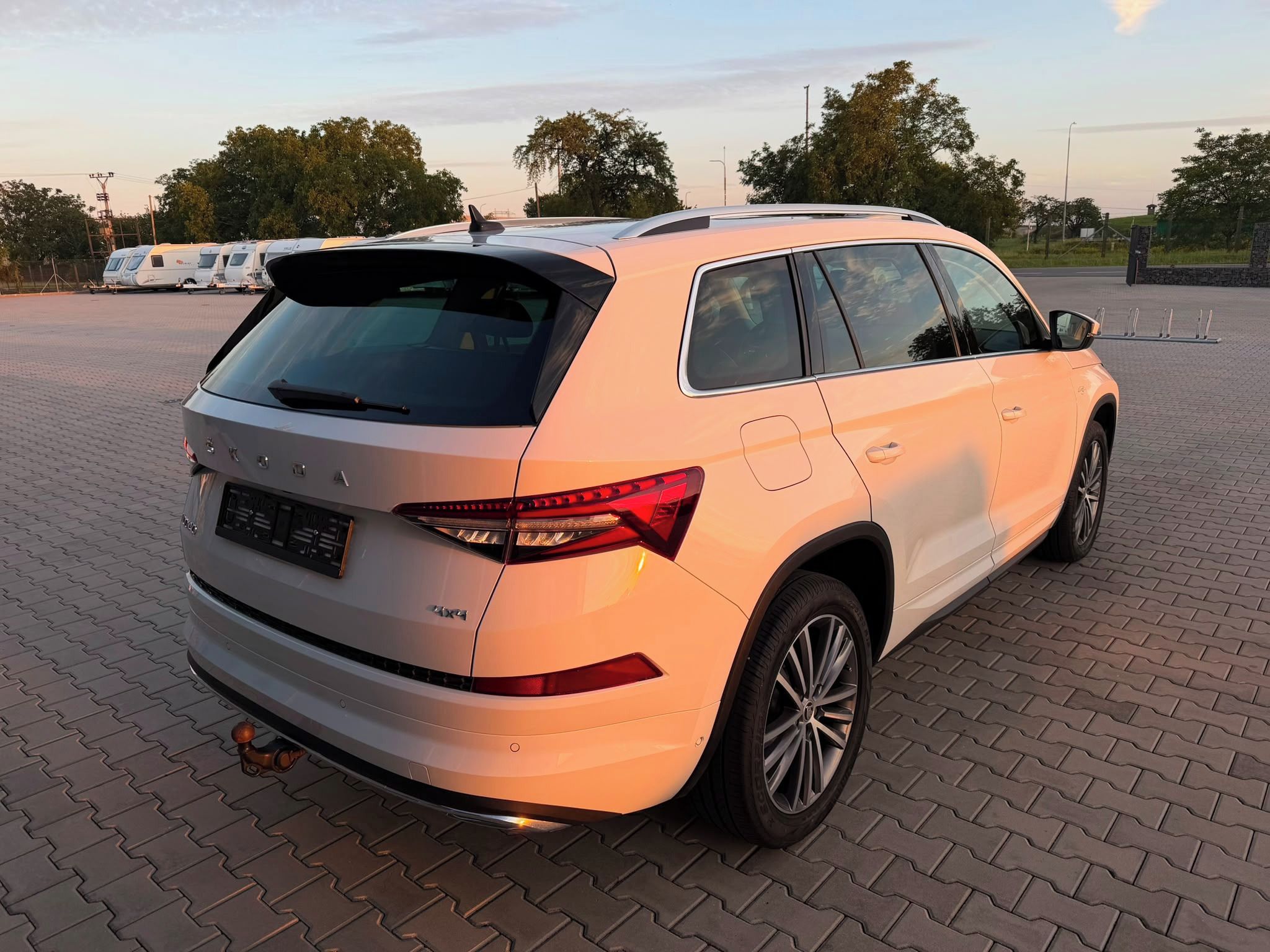 Škoda Kodiaq, L&K, 4x4, webasto, tažné, 2022 - fotka 4