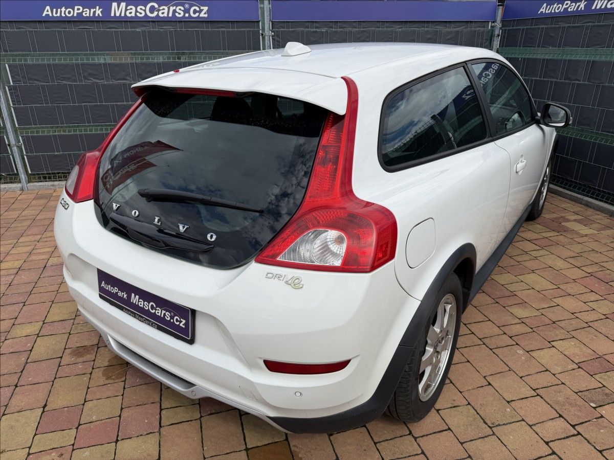 Volvo C30, 1.6 D DRIVe - fotka 5