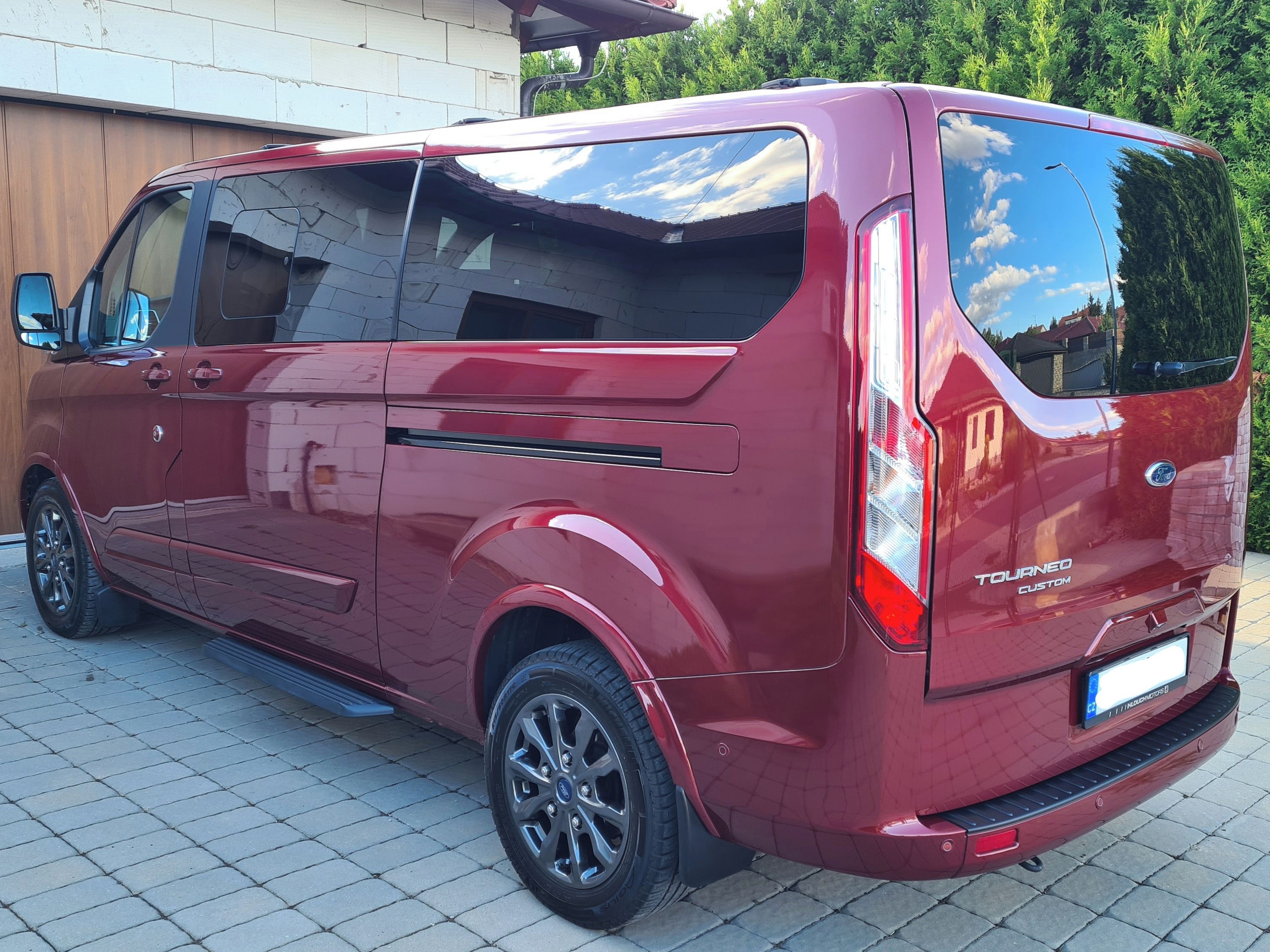 Ford Tourneo Custom, 320 L2 Titanium X 2.0 EcoBlue - fotka 6