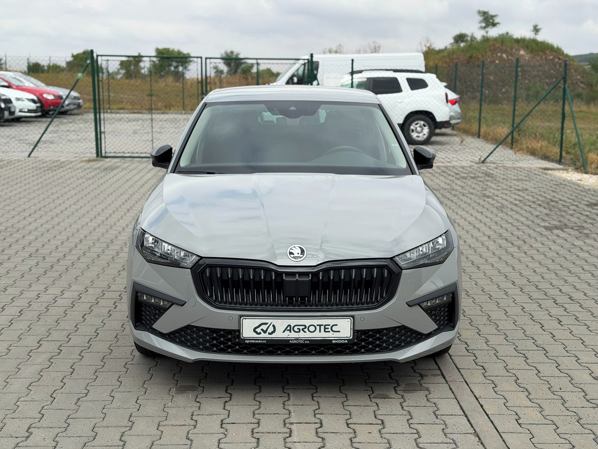 Škoda Scala, 1.0 TSI 85kW Dynamic - fotka 2