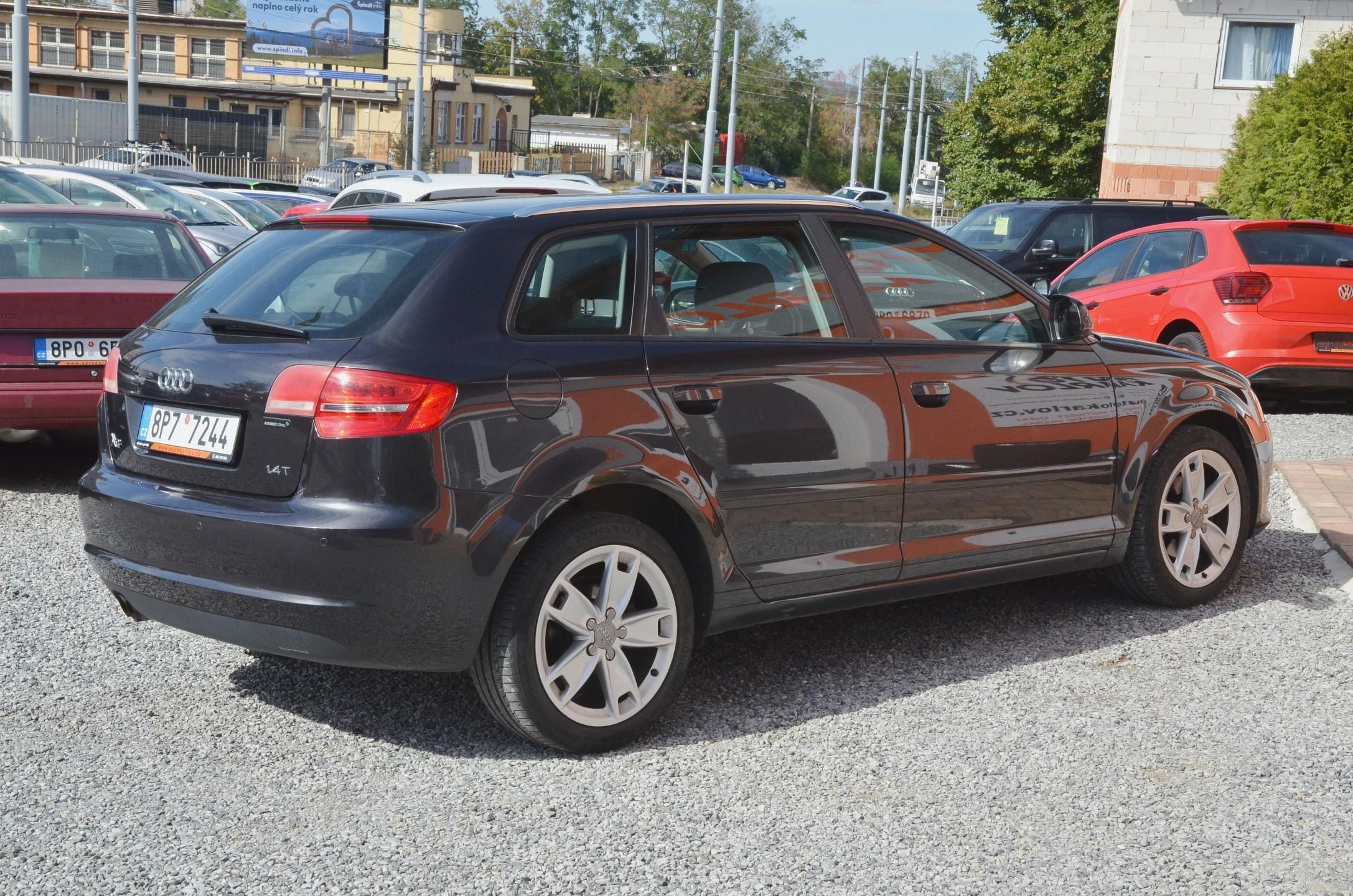 Audi A3, 1.4 TFSi 92kW / XENON /2x kola - fotka 6