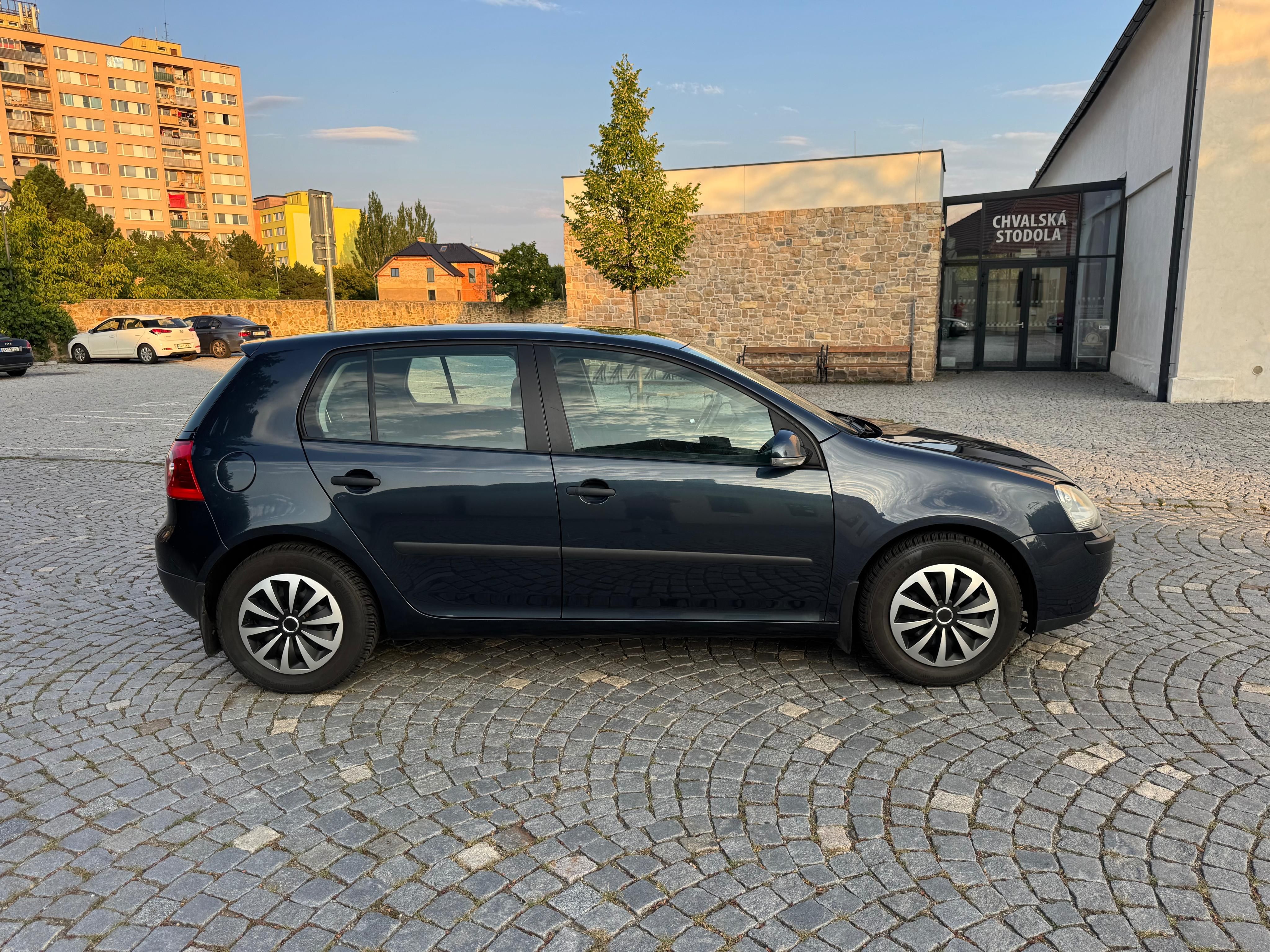 Volkswagen Golf, Golf 5 1.6FSI-85Kw,Nová Stk - fotka 4