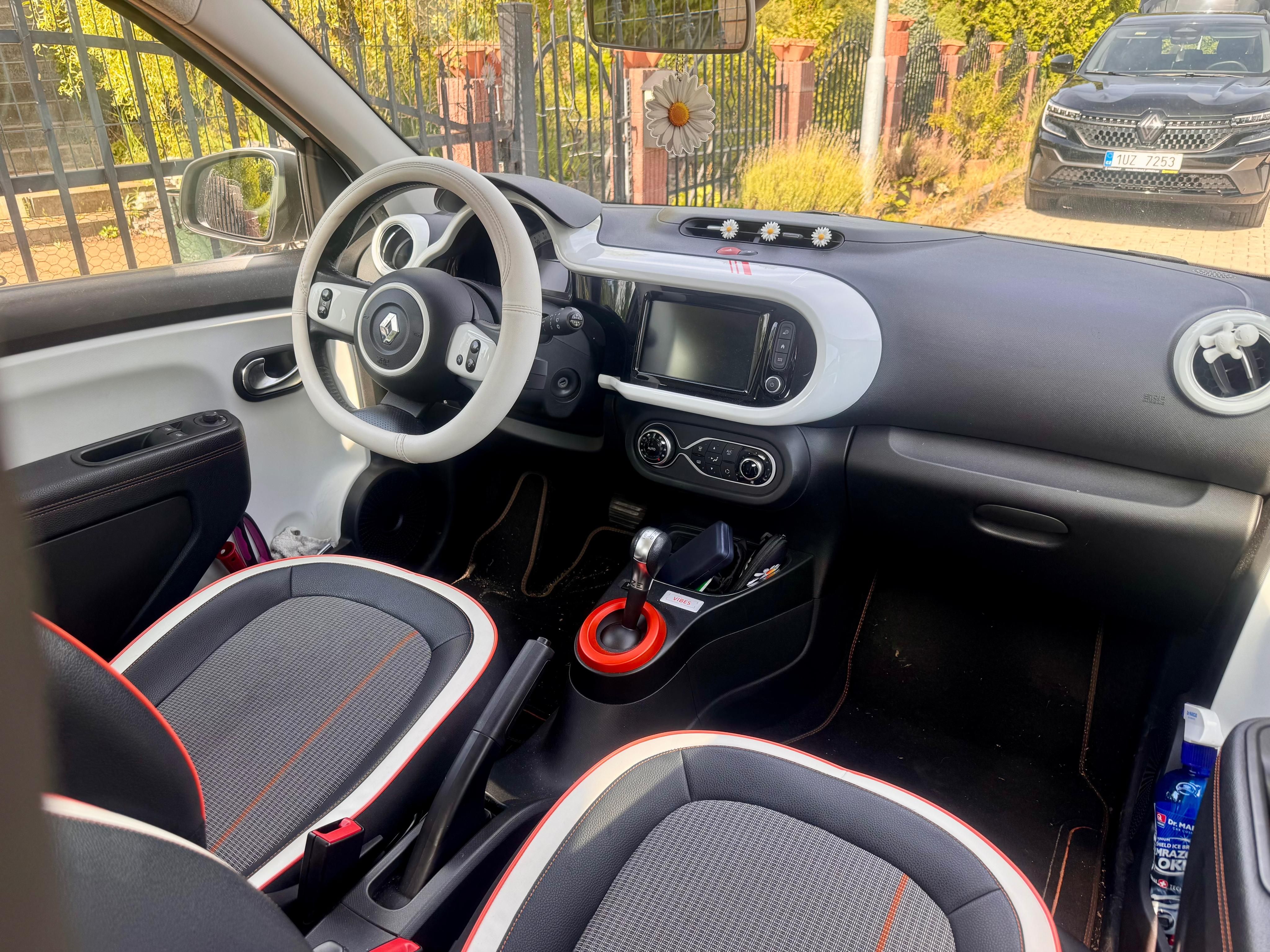 Renault Twingo, Renault Twingo Z.E. VIBES - fotka 6
