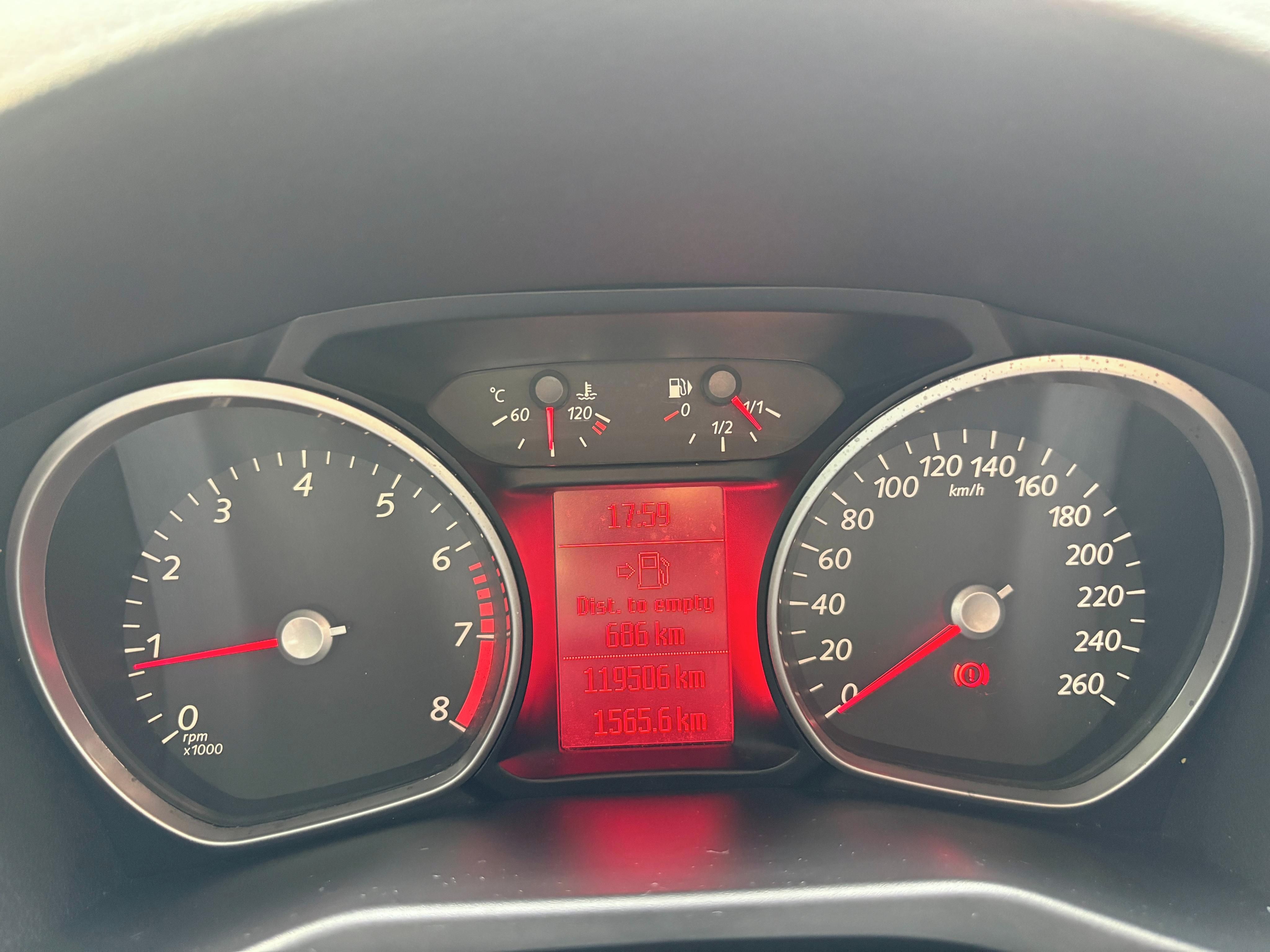 Ford Mondeo, Ford Mondeo 1.6 118 kW 2013 - fotka 2