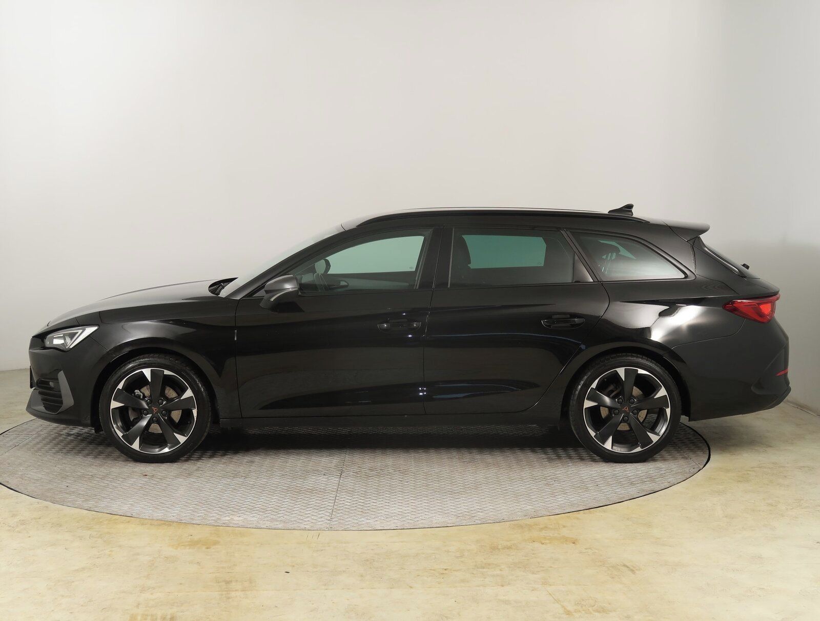 Cupra Leon, 1.5 TSI, Serv.kniha, Kůže - fotka 3