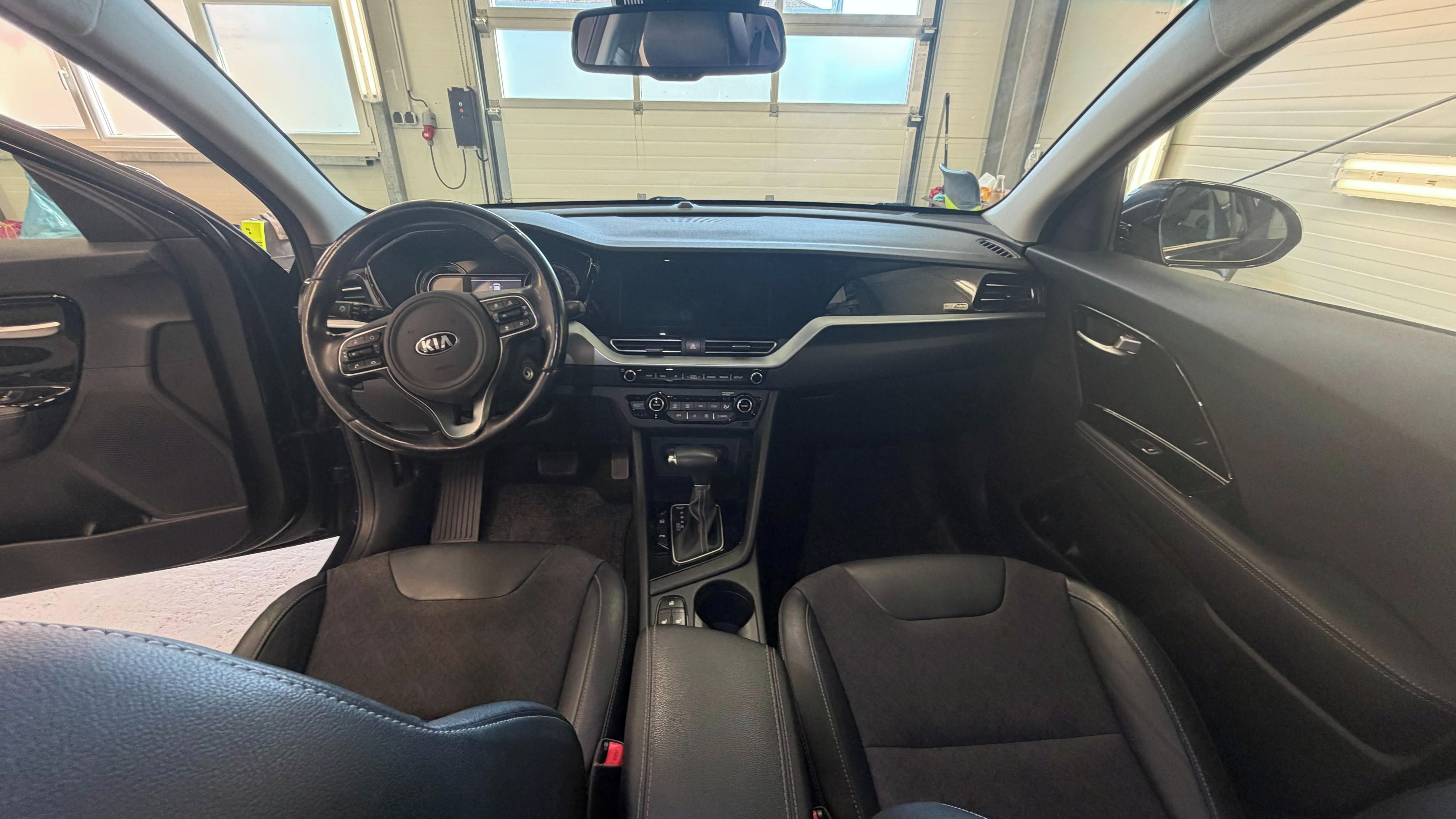 Kia Niro, tovární záruka 12/2027 - fotka 6