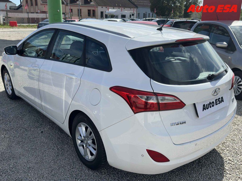 Hyundai i30, 1.6 - fotka 6