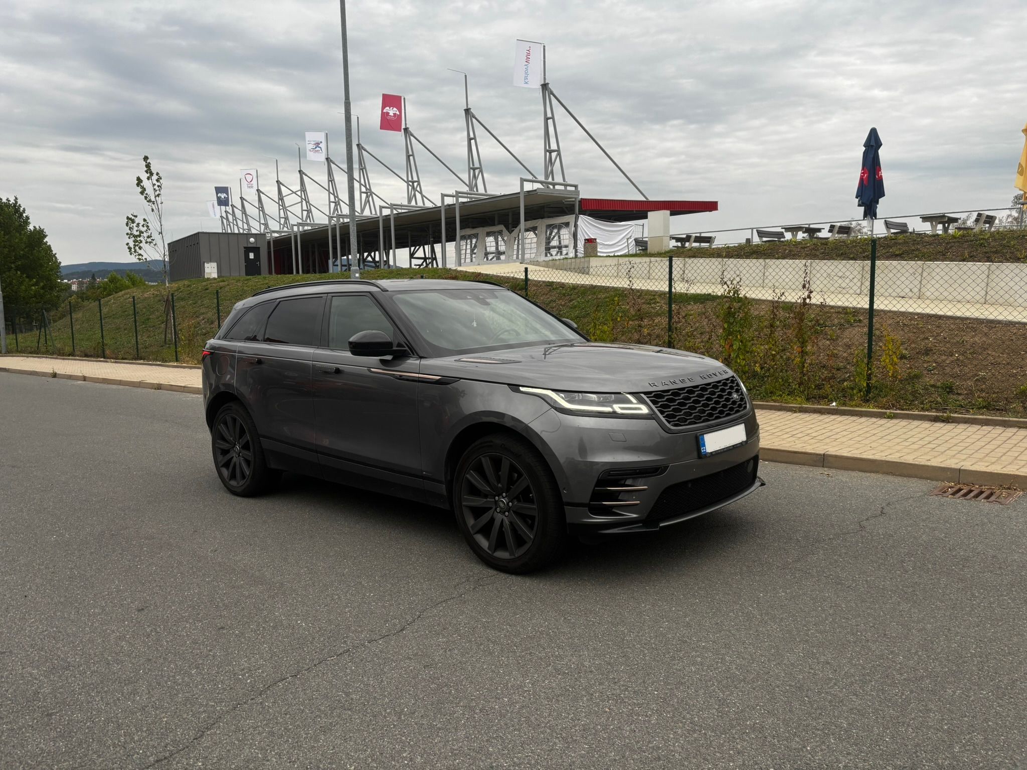 Land Rover Range Rover Velar, 3.0 D275 R DYNAMIC AWD ČR