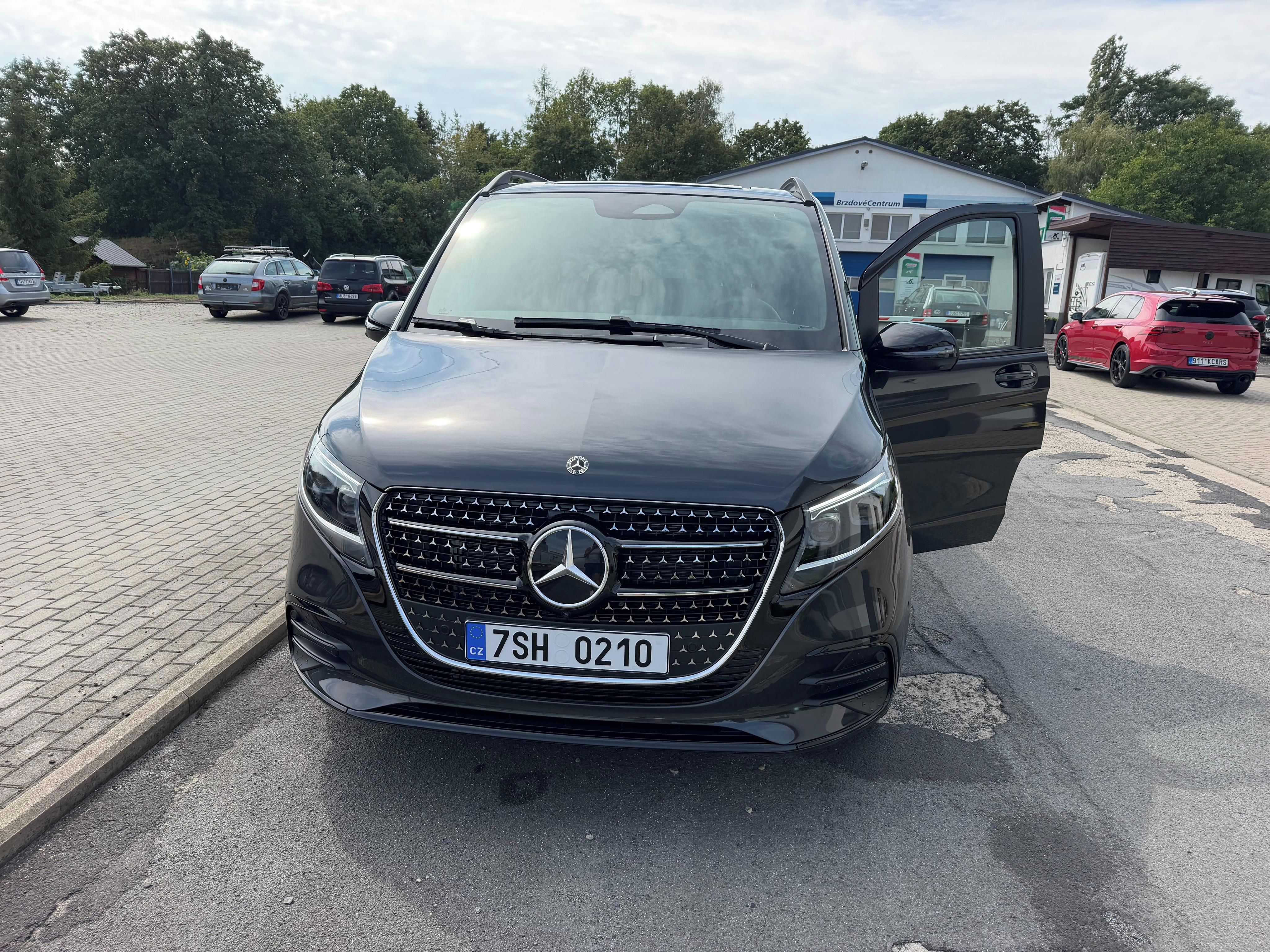 Mercedes-Benz Třídy V, V300d Exclusive AMG Nový Vůz - fotka 6