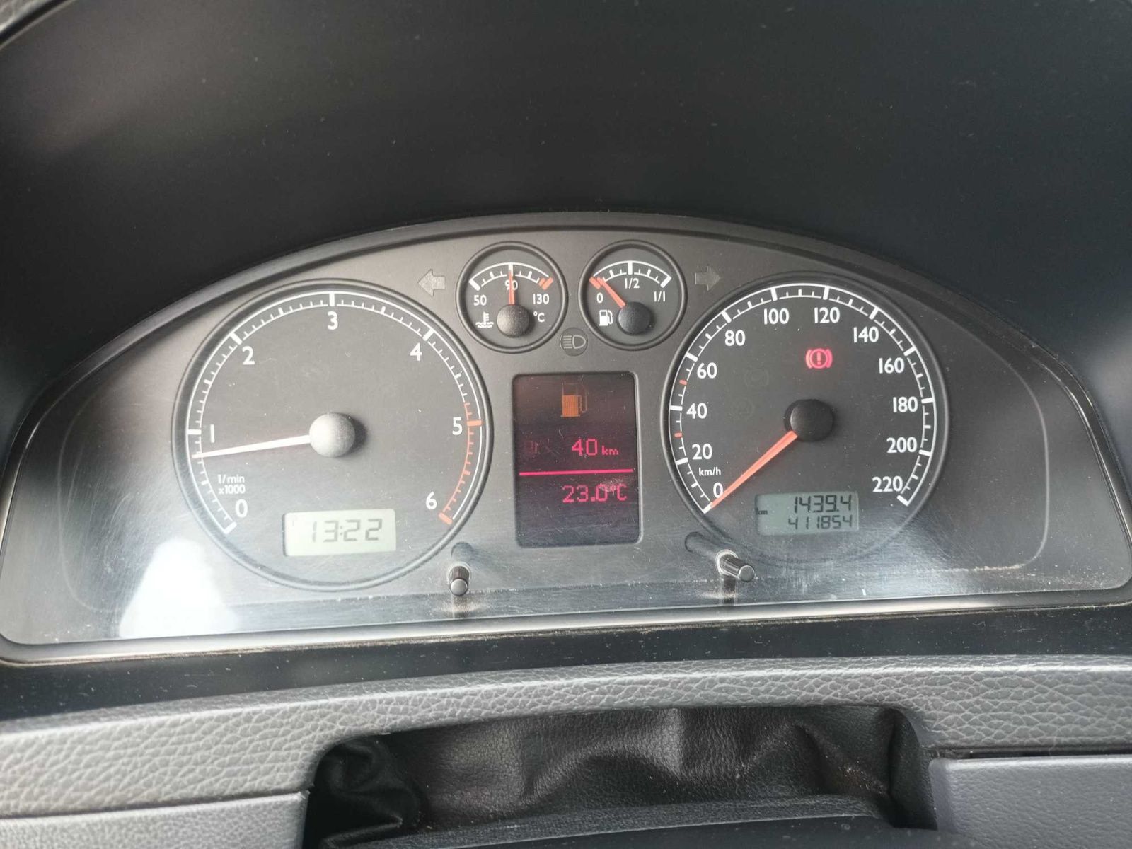 Volkswagen Multivan, 2.5 TDI , Klima - fotka 3