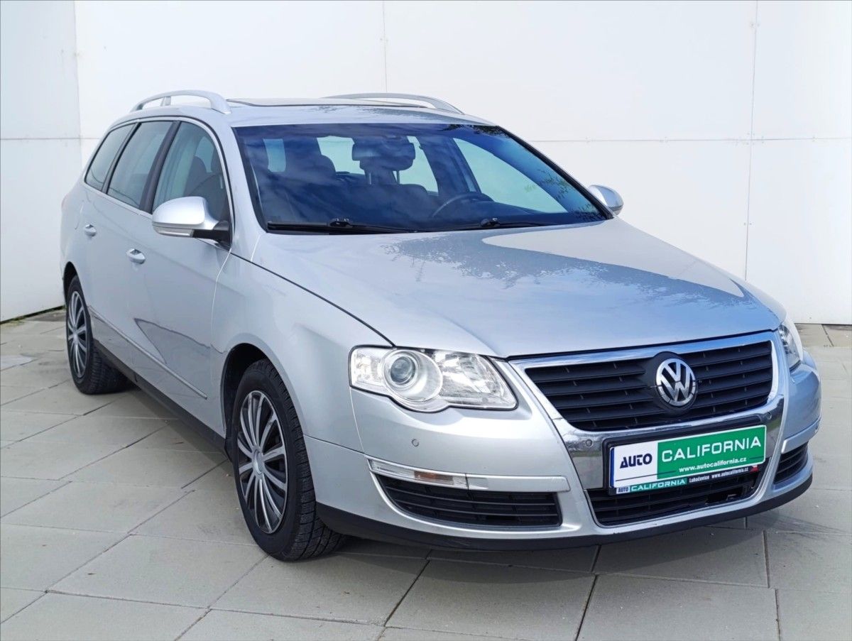 Volkswagen Passat, 2,0 TDi Kůže Navigace Tažné - fotka 4