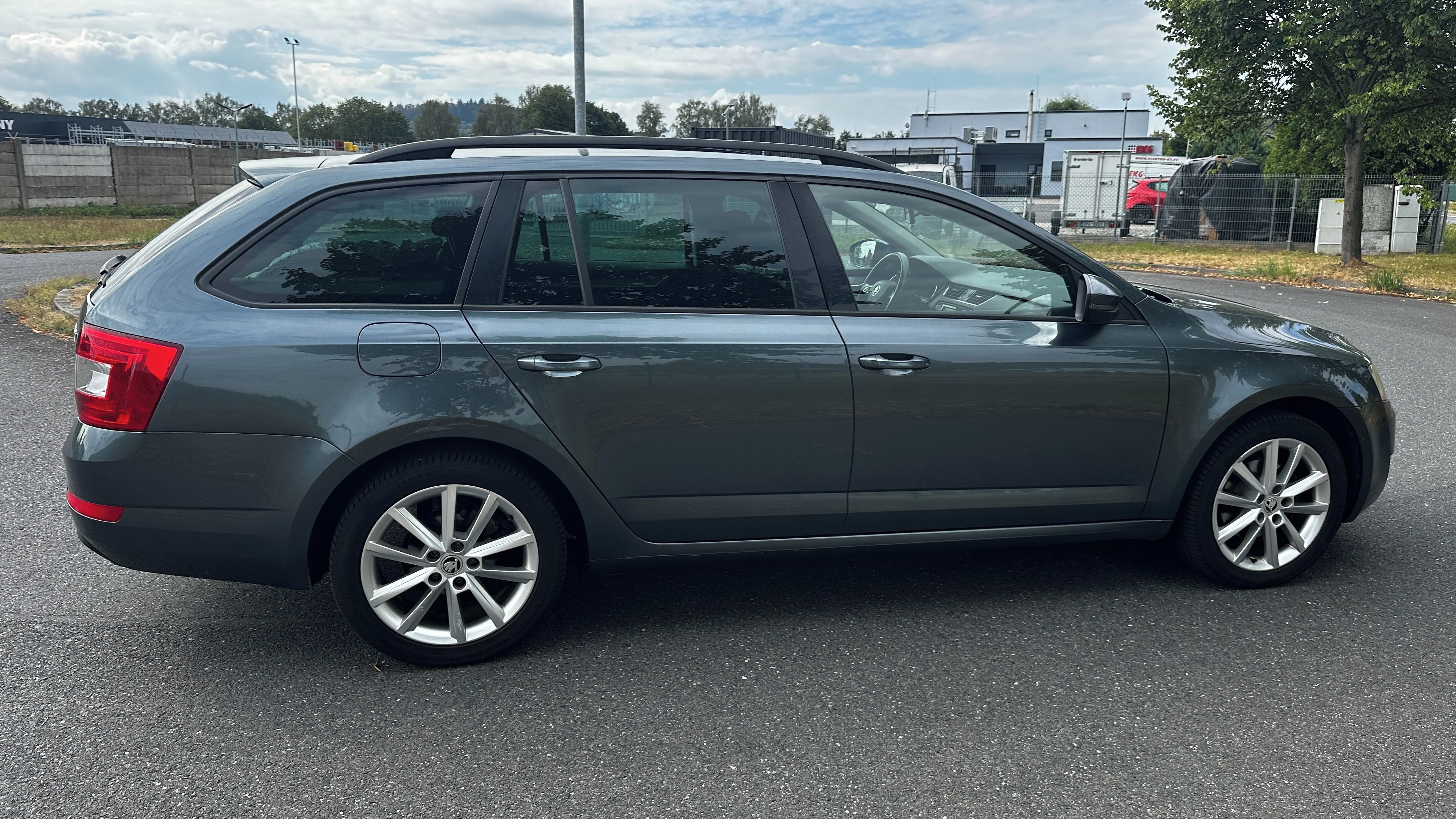 Škoda Octavia, 2.0 TDI - fotka 6