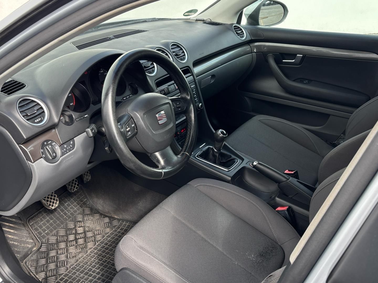 Seat Exeo, 2.0 TDI / 88 kW ST - fotka 6