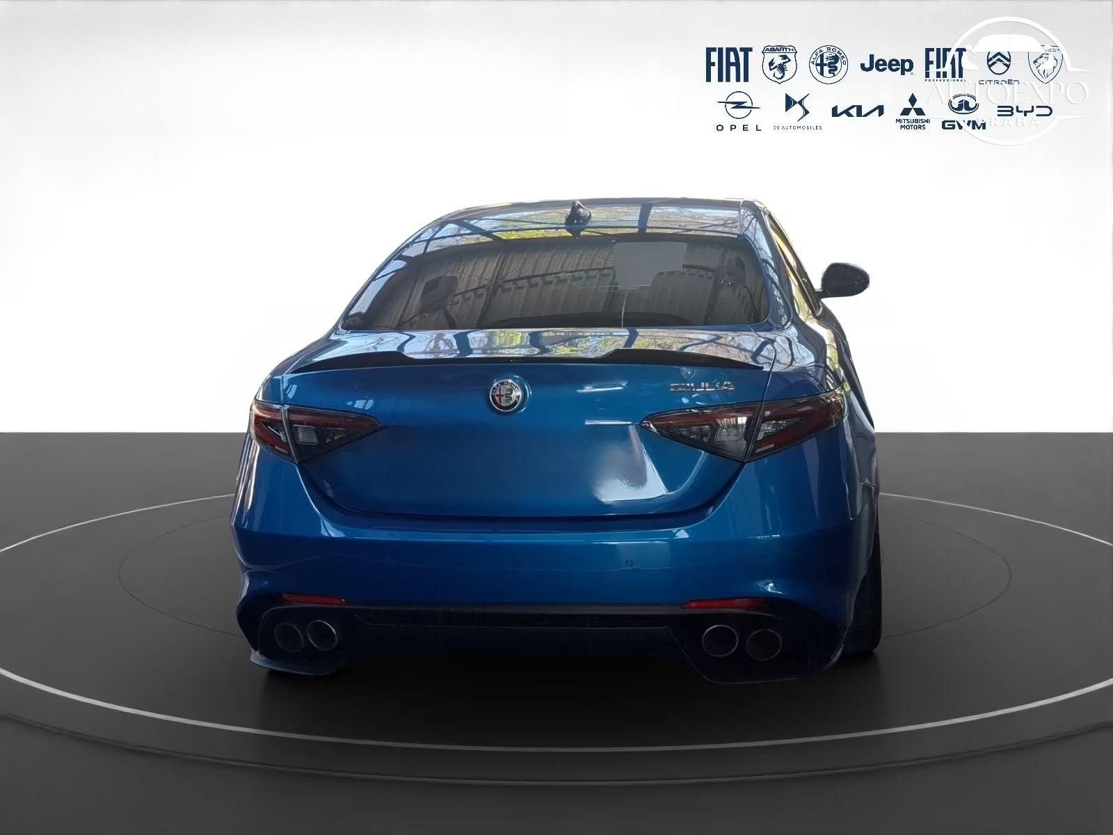 Alfa Romeo Giulia, Quadrifoglio 2.9 V6 Bi-Turbo* - fotka 6