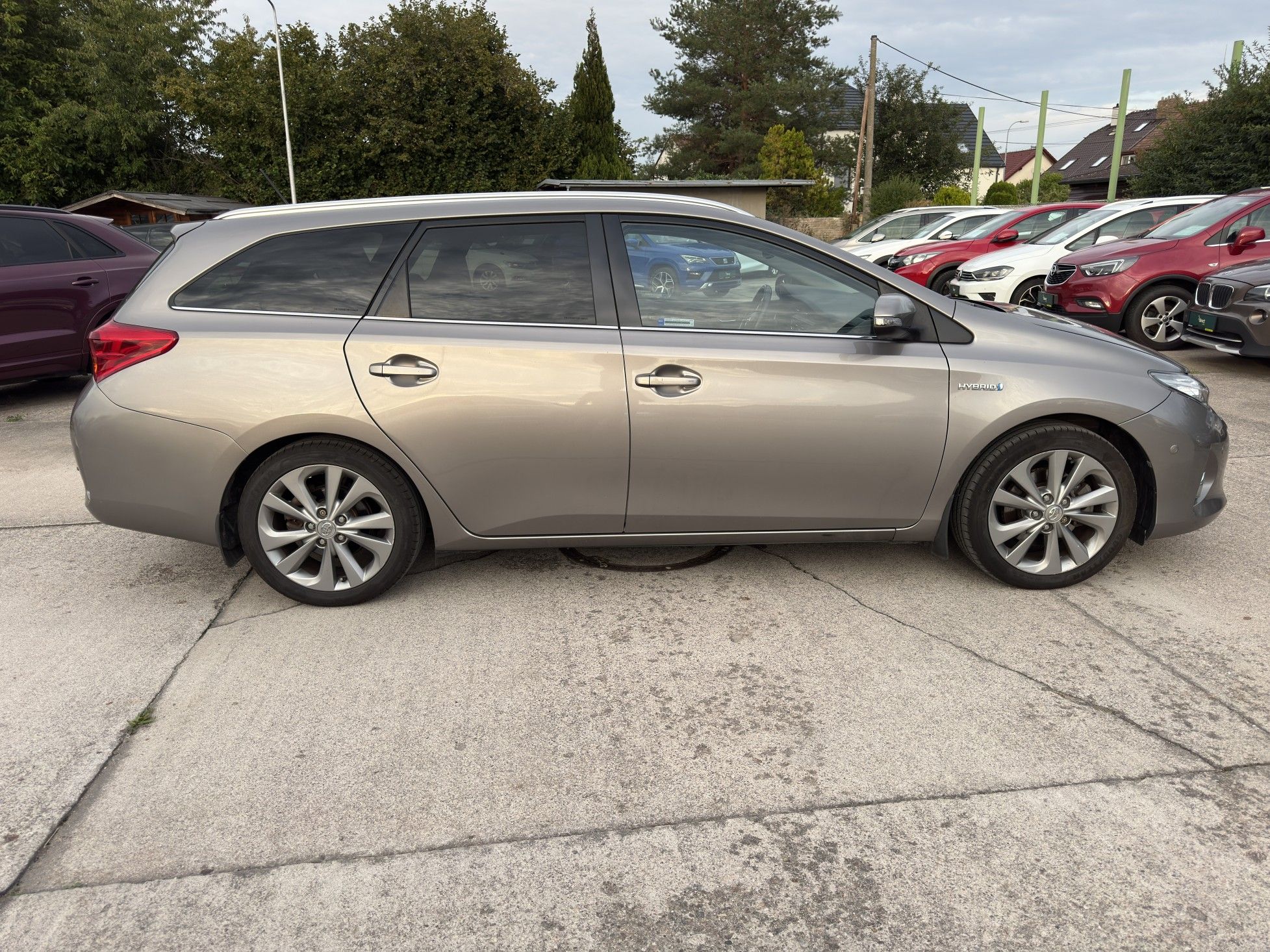 Toyota Auris, 1.8 Hybrid + LPG 73 kW - fotka 3