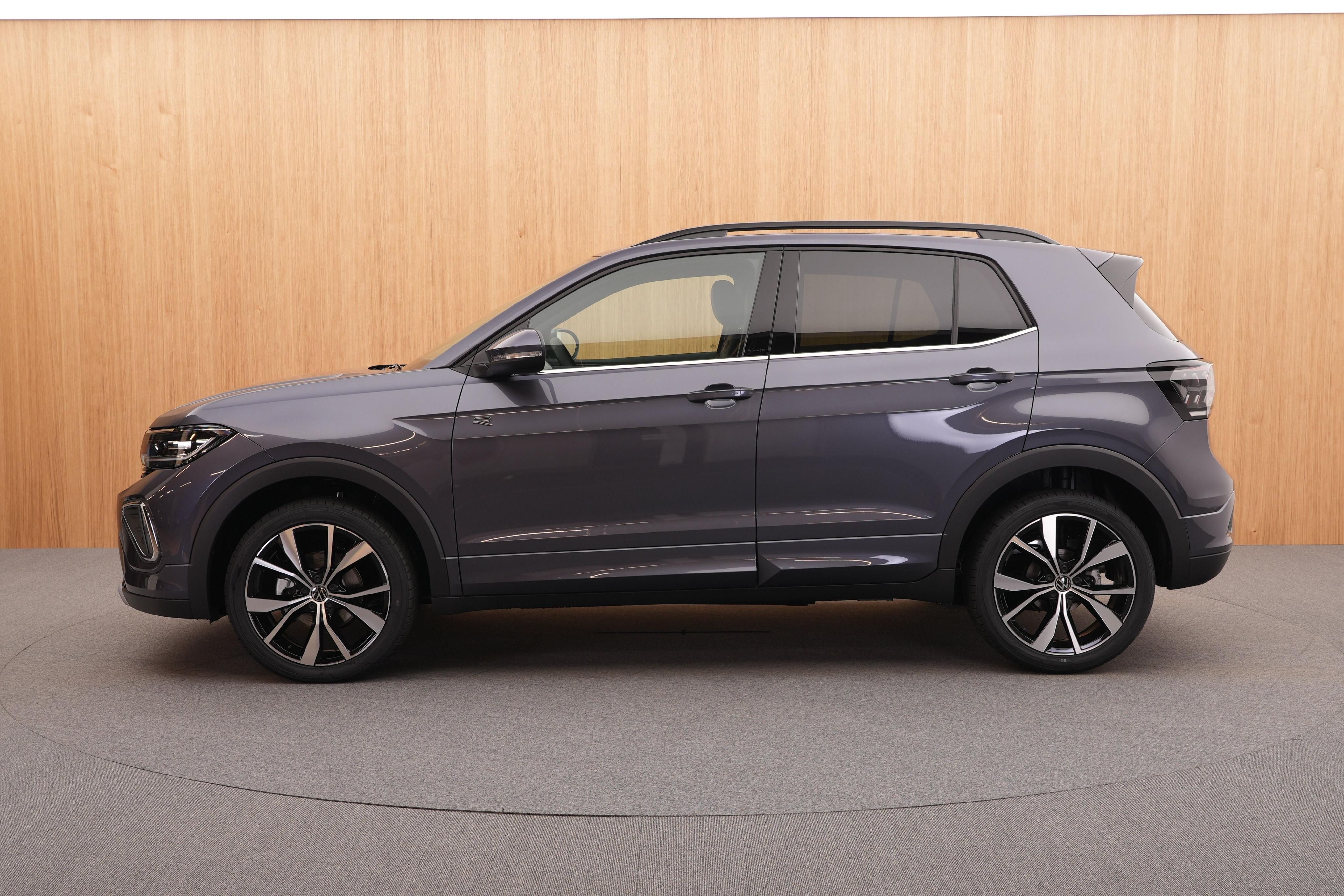 Volkswagen T-Cross, R-Line Limited 1.0 TSI DSG - fotka 2