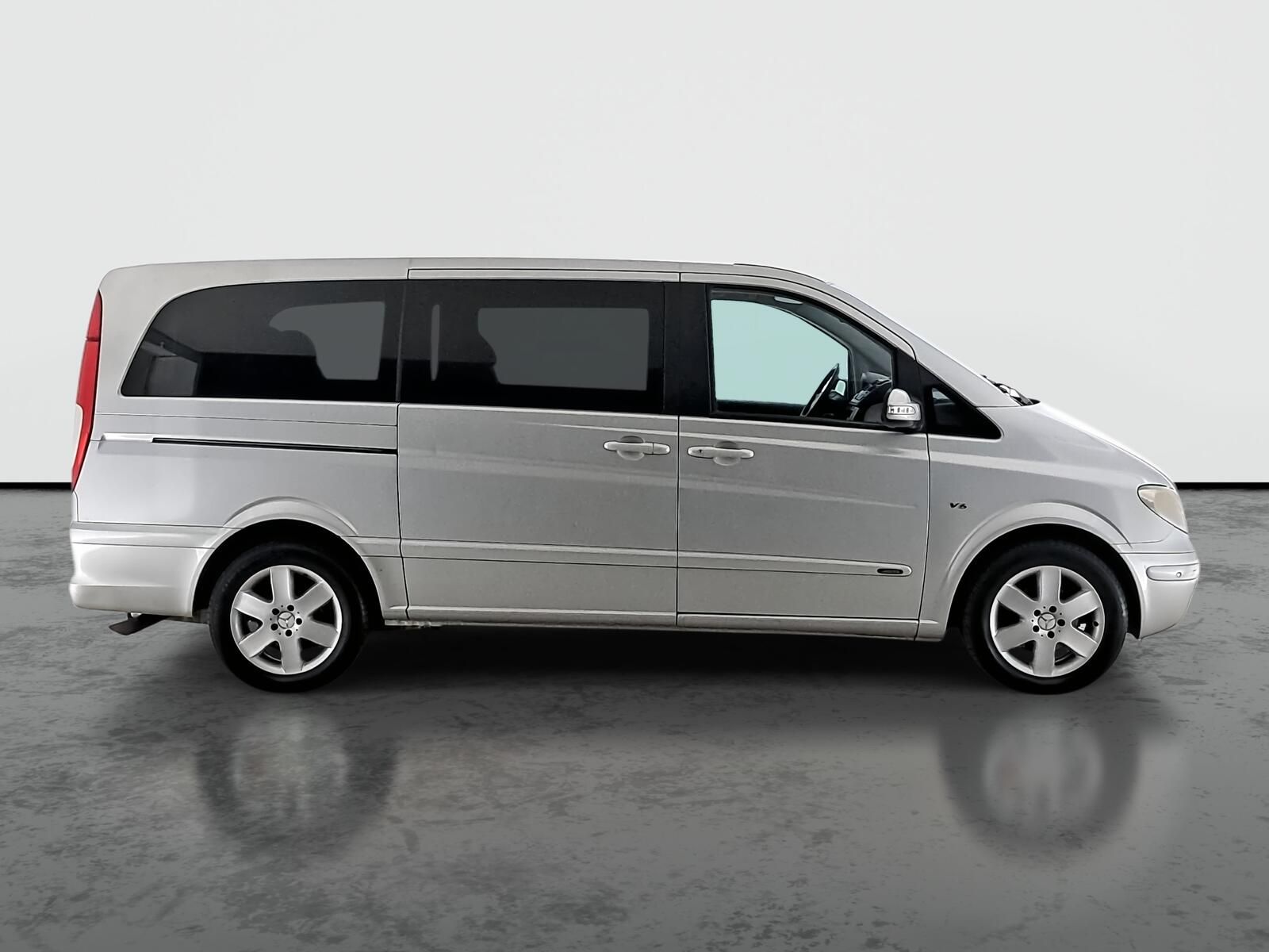 Mercedes-Benz Viano, 3.0 CDI, Klima, ČR, Automat - fotka 6