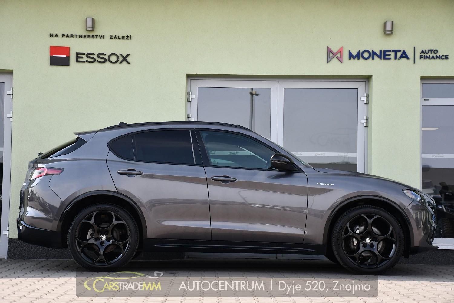 Alfa Romeo Stelvio, 2.2D VELOCE Q4 H&K PANOR TAŽNÉ - fotka 6