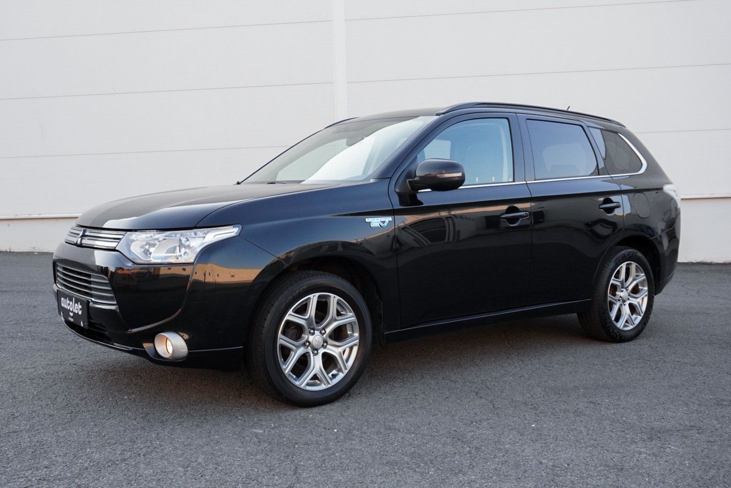 Mitsubishi Outlander, 2.0 PHEV 4x4 - fotka 5