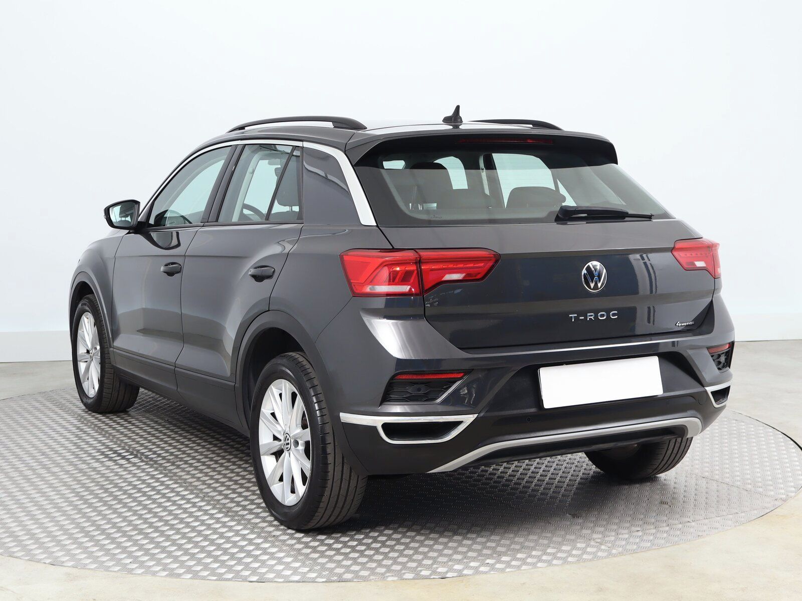 Volkswagen T-Roc, 2.0 TDI 4Motion, 4X4, Automat - fotka 4