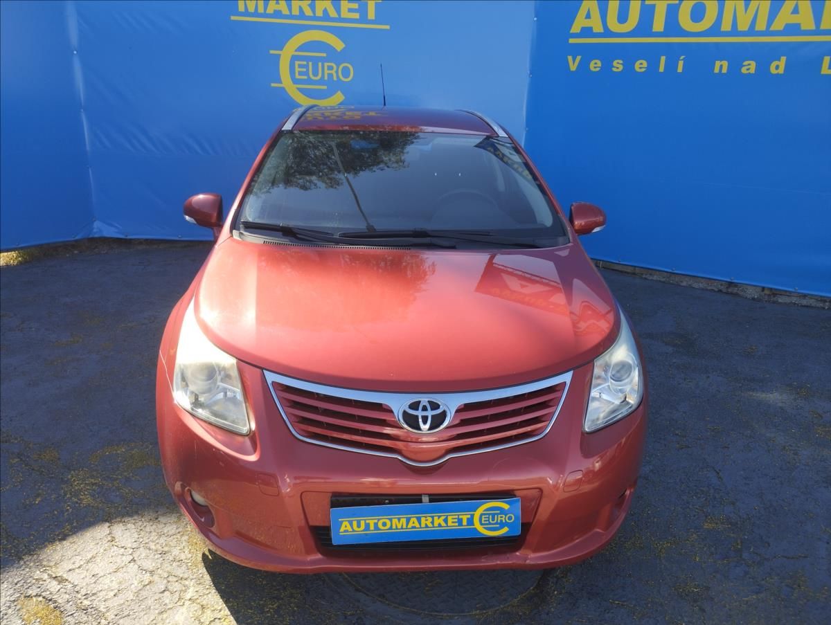 Toyota Avensis, 1,8 Valve Matic 108KW S.KNIHA - fotka 2