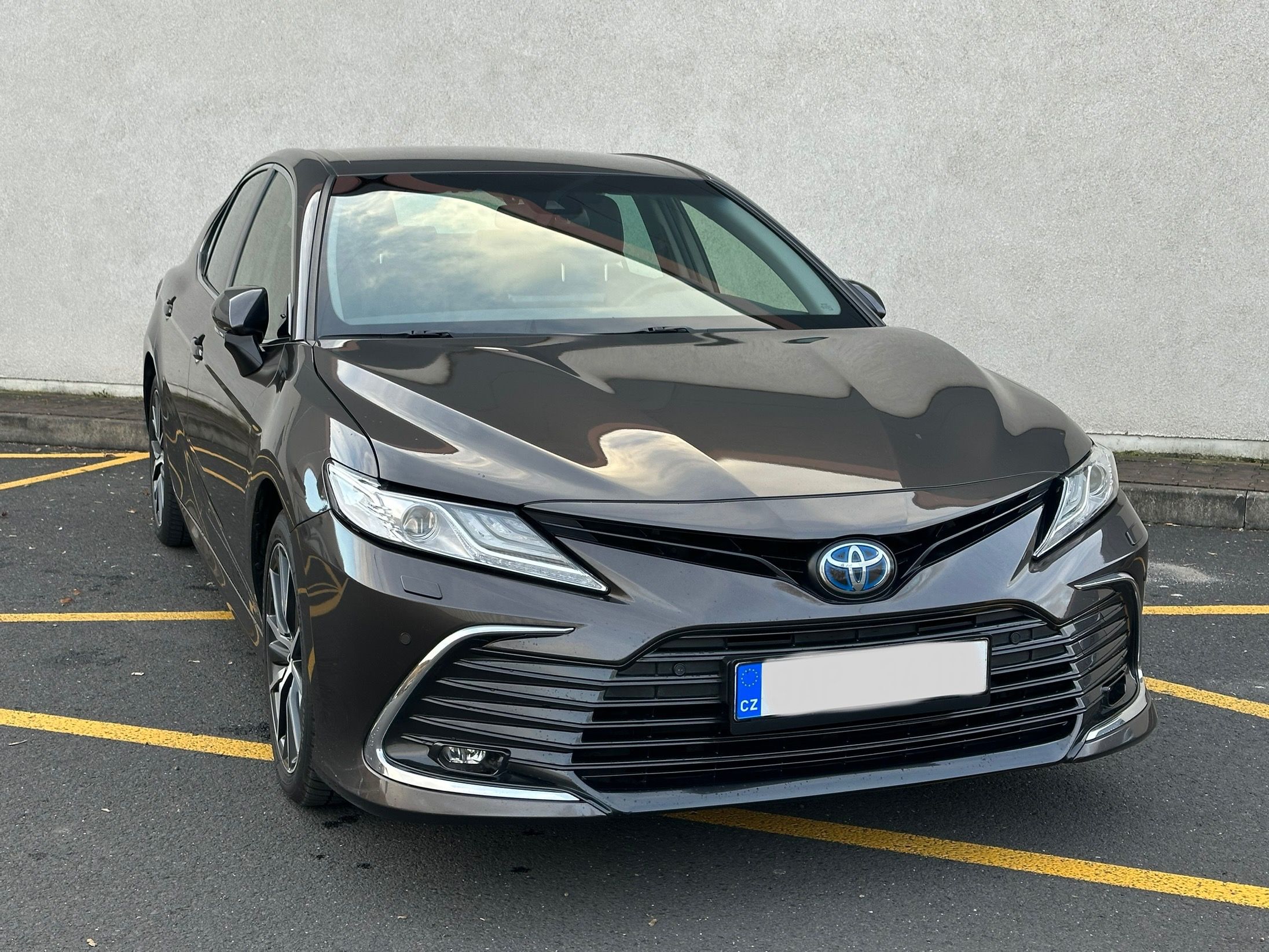 Toyota Camry, 2,5hybrid,executiv,1.majČr,DPH - fotka 3