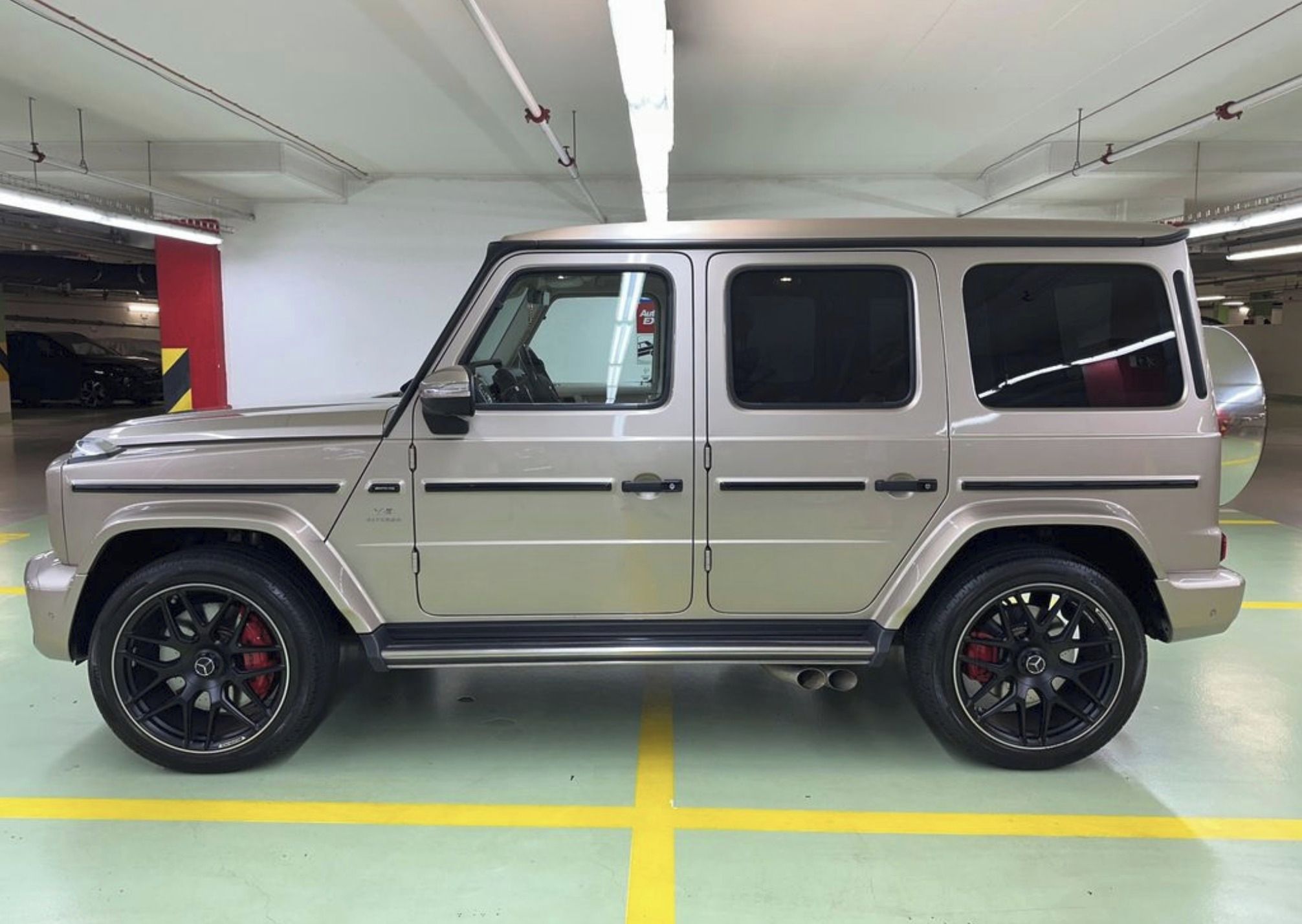 Mercedes-Benz Třídy G, 63 AMG / MAX výbava + Brabus - fotka 5