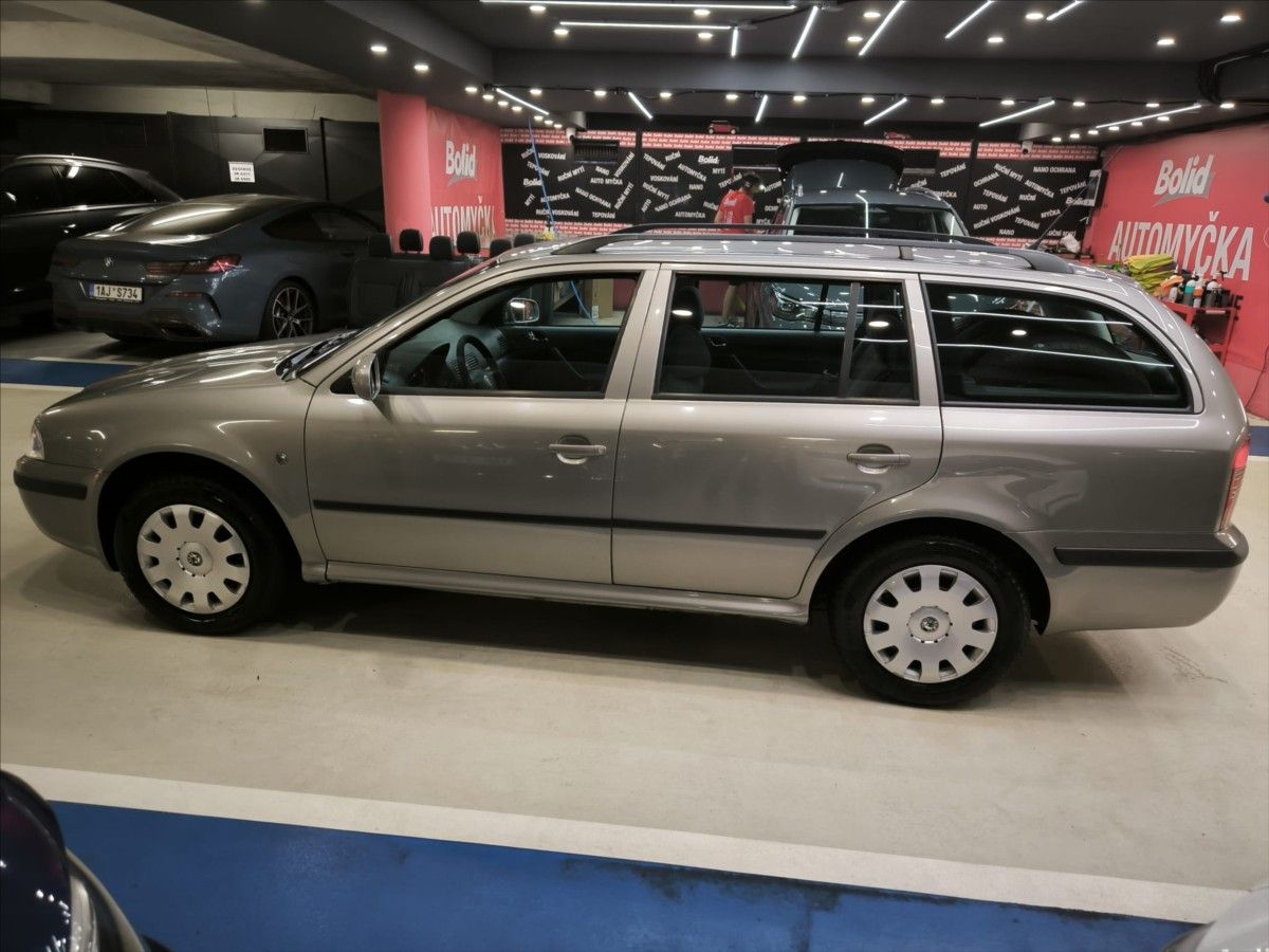 Škoda Octavia, 1,6 i - Zachovalá !  TOUR - fotka 4