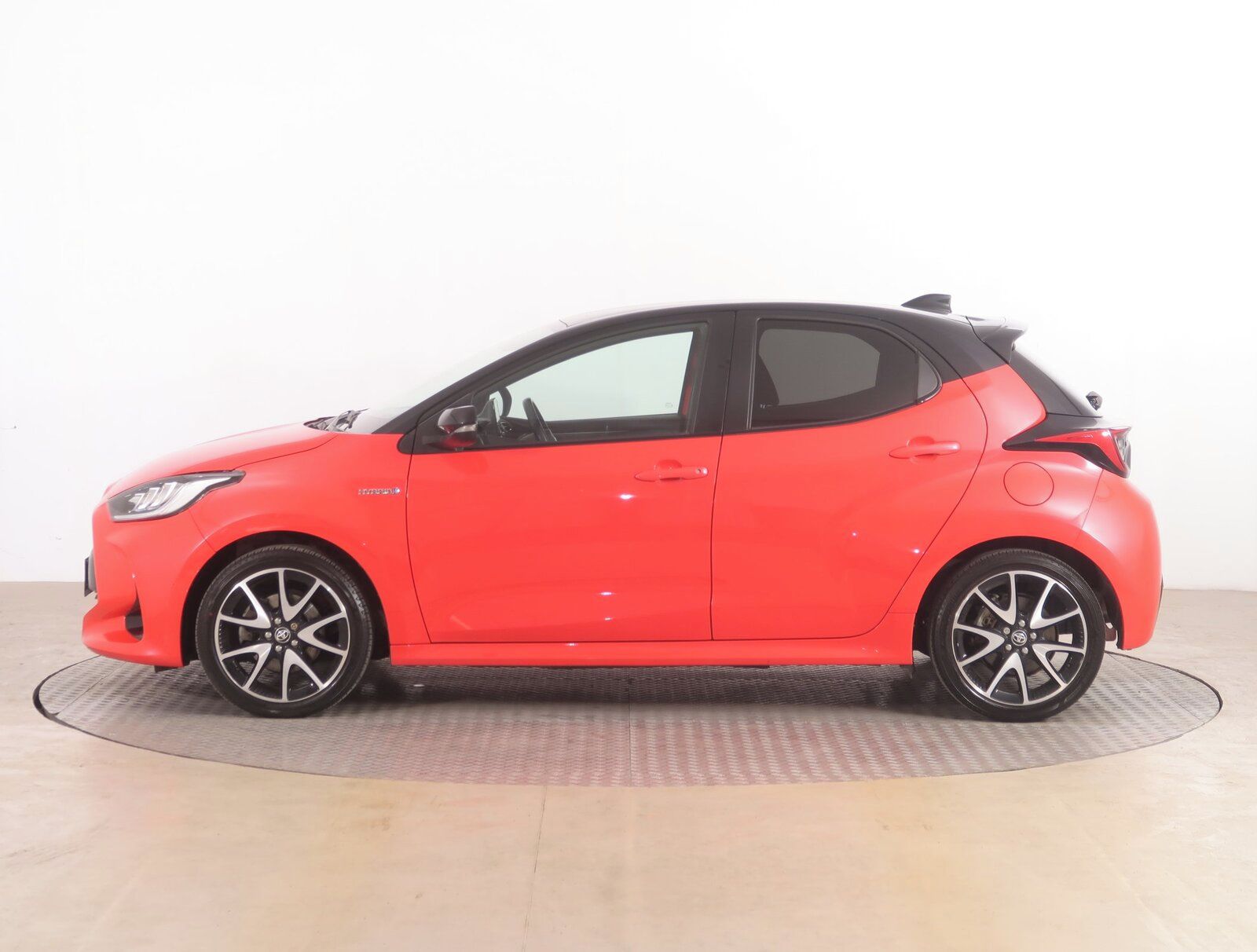 Toyota Yaris, 1.5 VVT-i Hybrid, Automat - fotka 3
