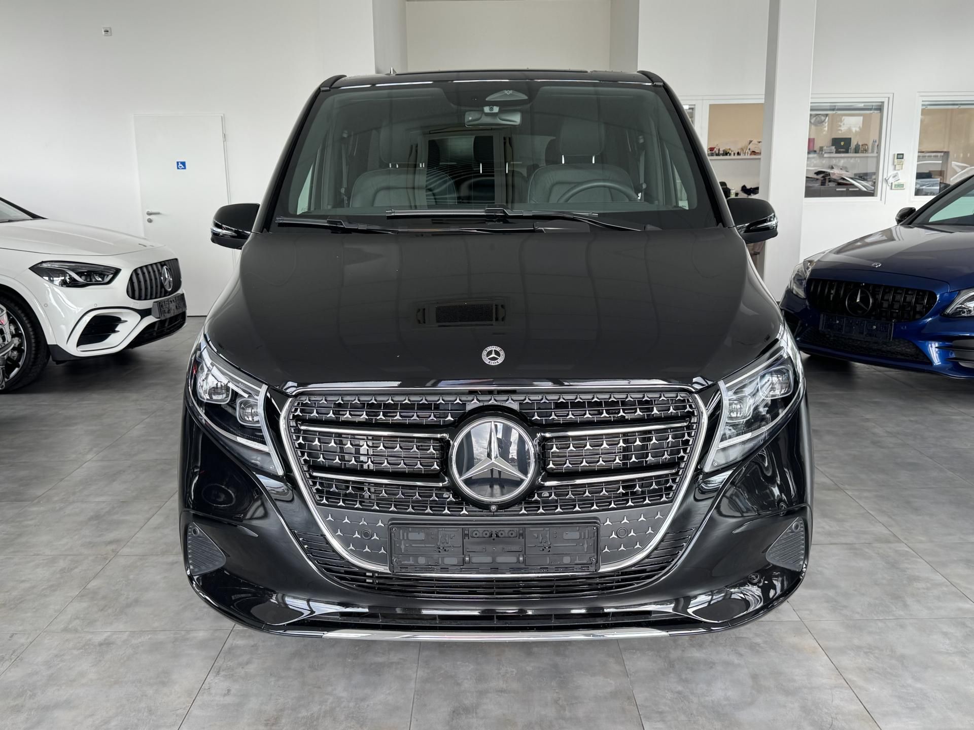 Mercedes-Benz Třídy V, V250d 4M XL Avantgarde - fotka 2