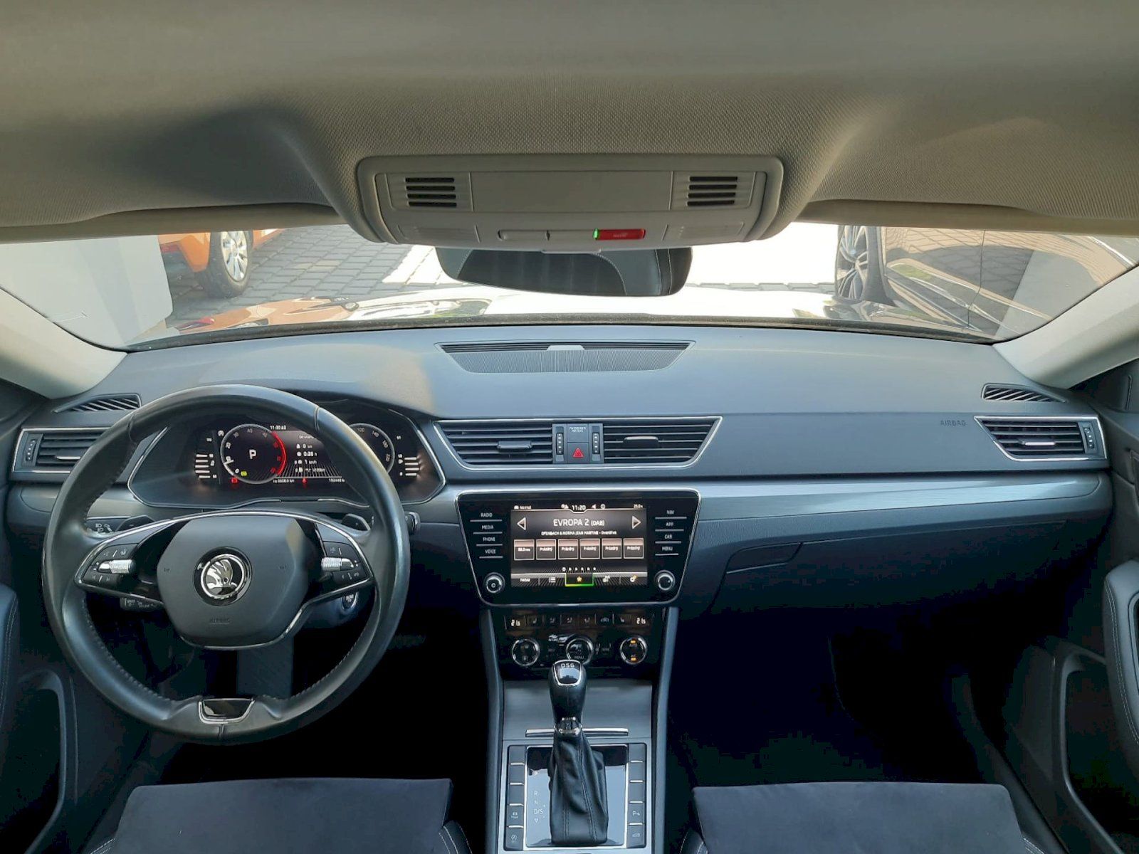 Škoda Superb, 2.0TDI 110kW Combi DSG Style P - fotka 5
