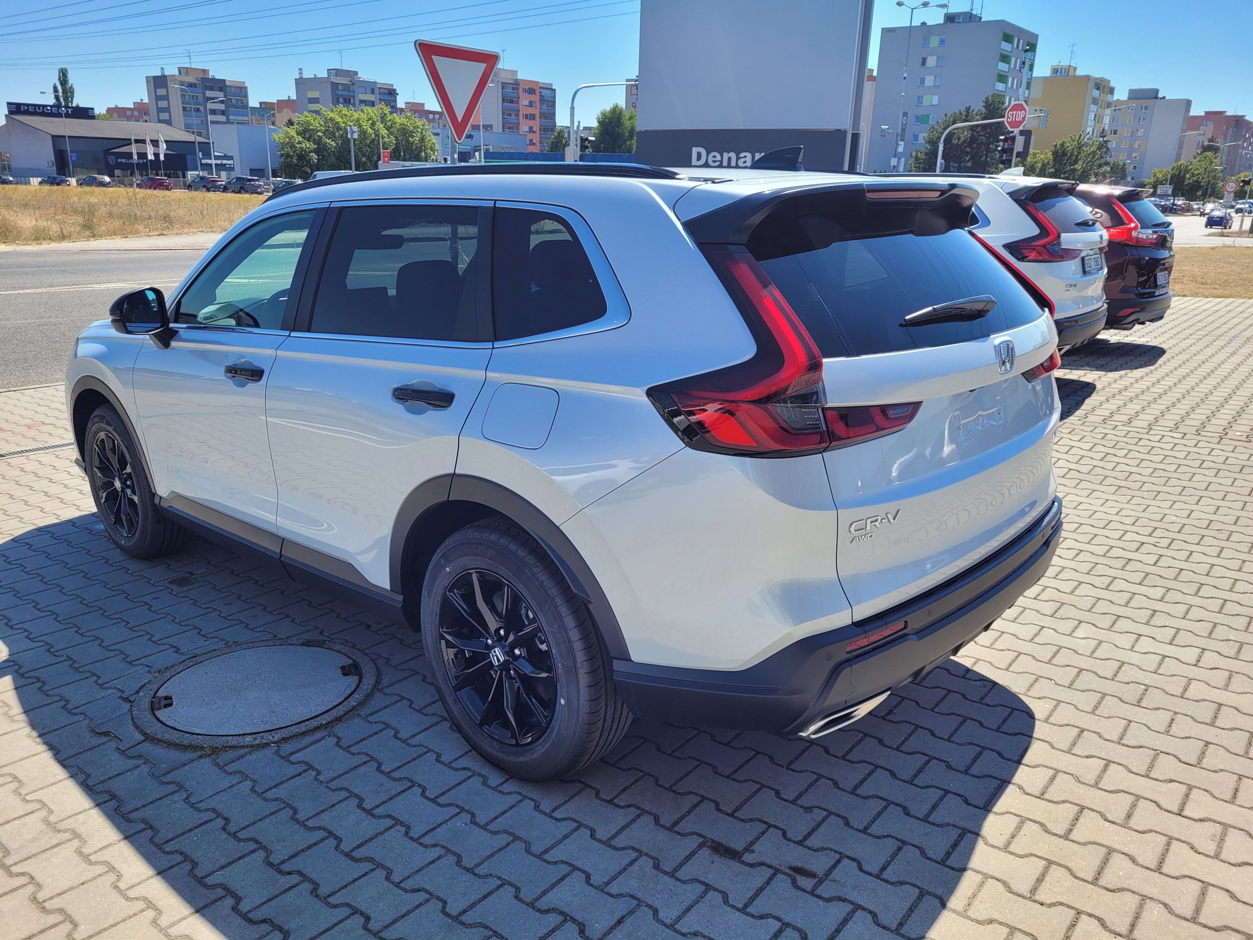 Honda CR-V, 2.0 e:HEV 4x4 ELEGANCE - fotka 5