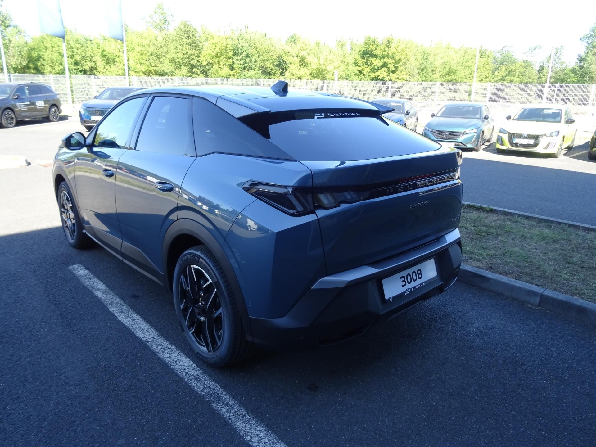 Peugeot 3008, BUSINESS Hybrid 145k e-DCS6 - fotka 5
