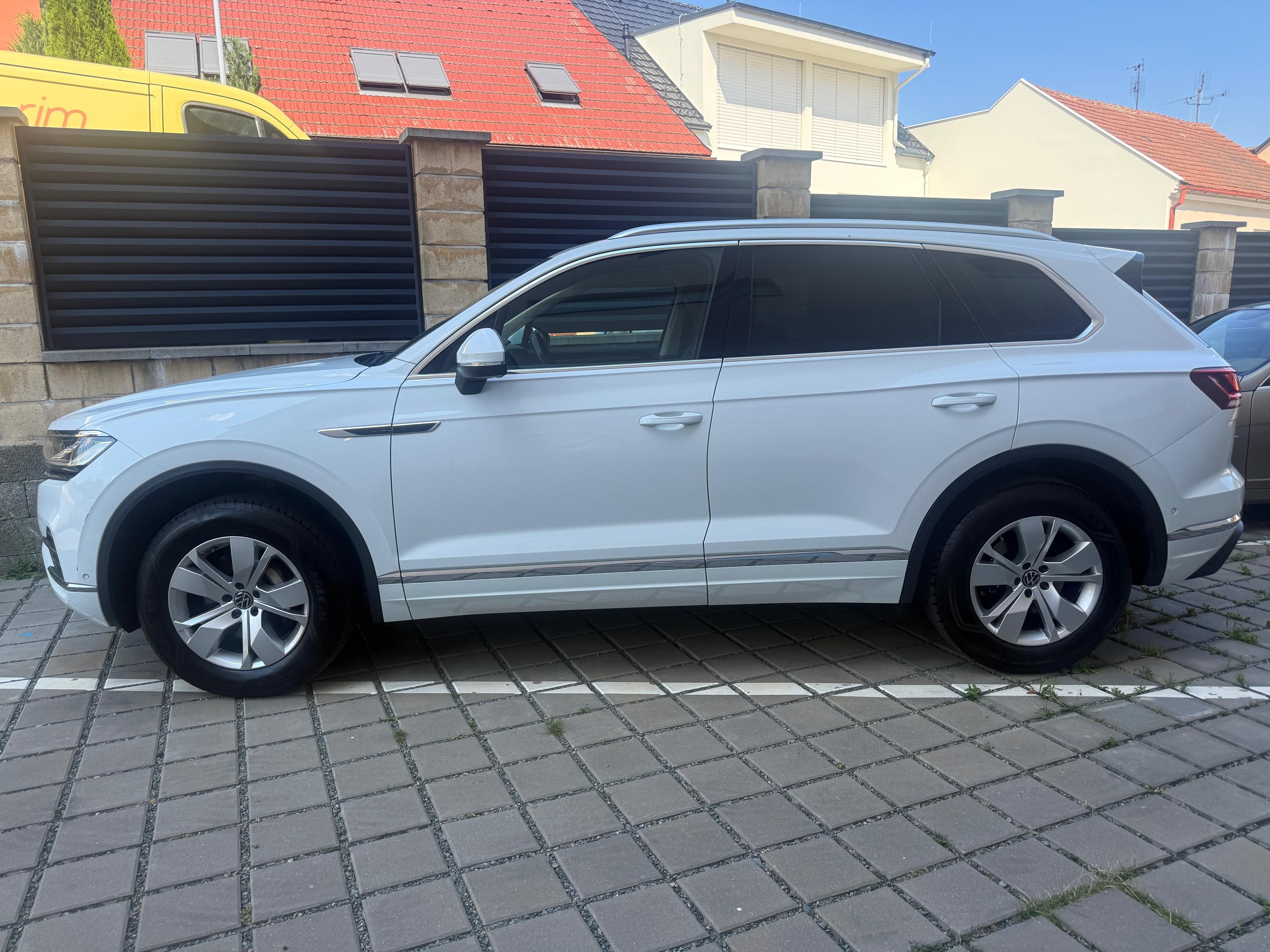 Volkswagen Touareg, 3.0L 210kw - po servise - fotka 2