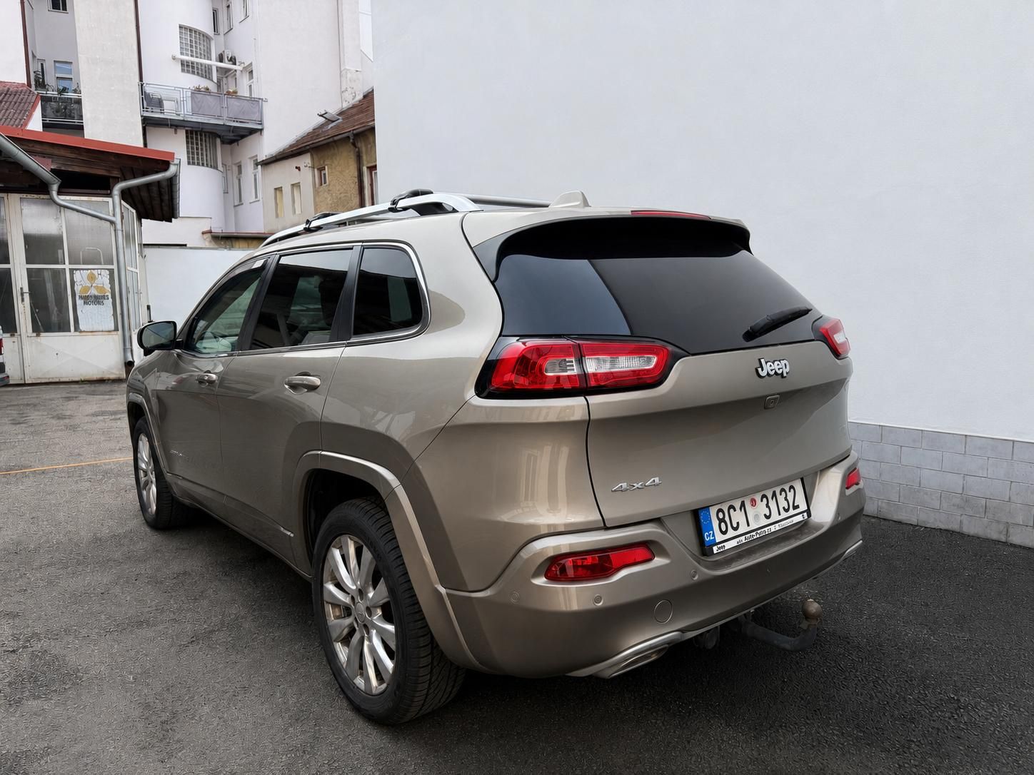 Jeep Cherokee, OVERLAND - fotka 4