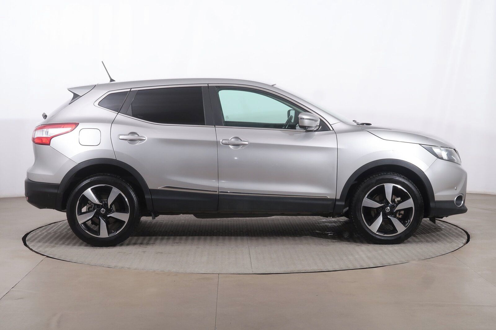 Nissan Qashqai, 1.2 DIG-T, Serv.kniha - fotka 6