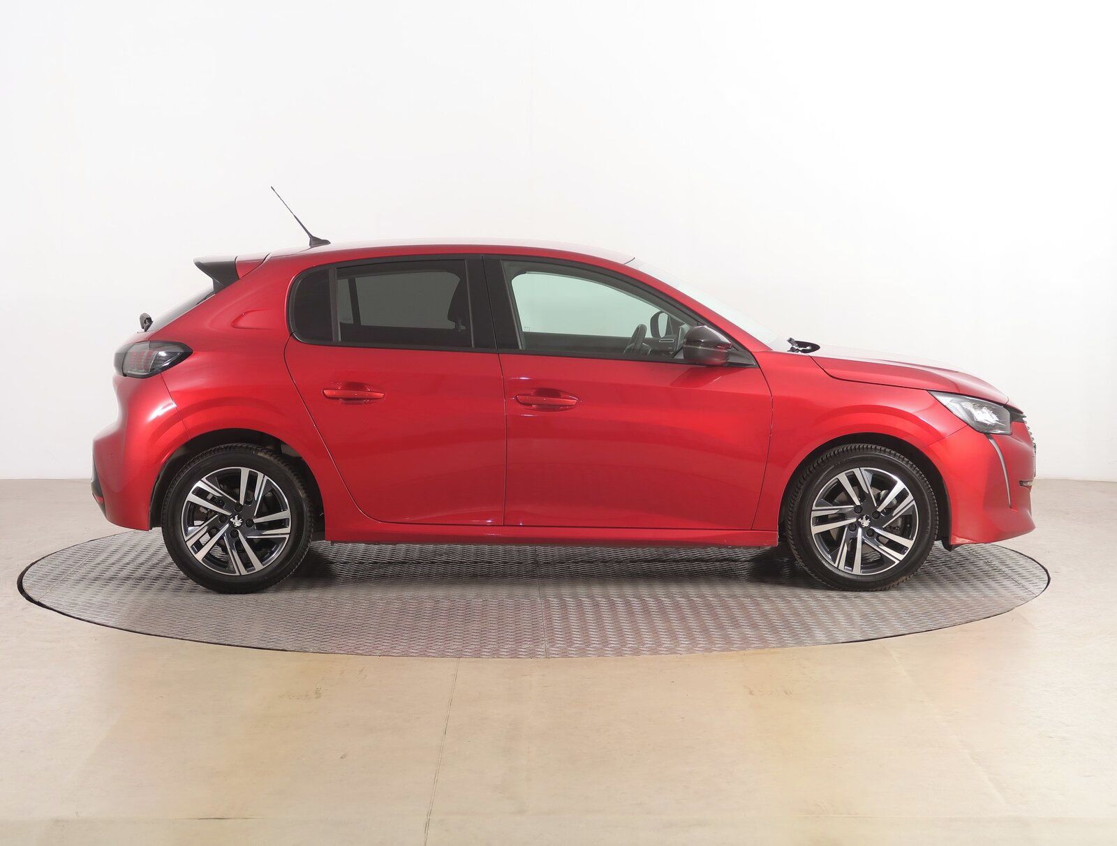 Peugeot 208, 1.2 PureTech, Automat - fotka 6
