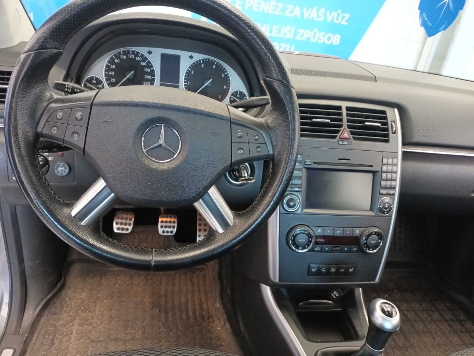 Mercedes-Benz Třídy B, 180, LPG, Automatická klima - fotka 3