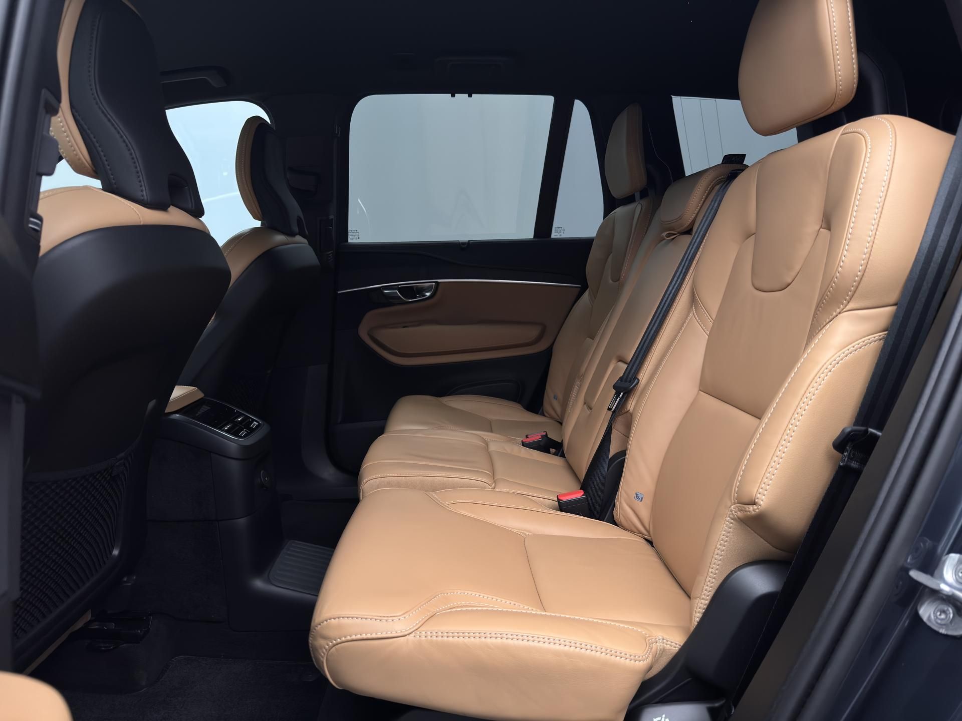Volvo XC90, T8 AWD RECHARGE DARK PLUS CZ - fotka 5