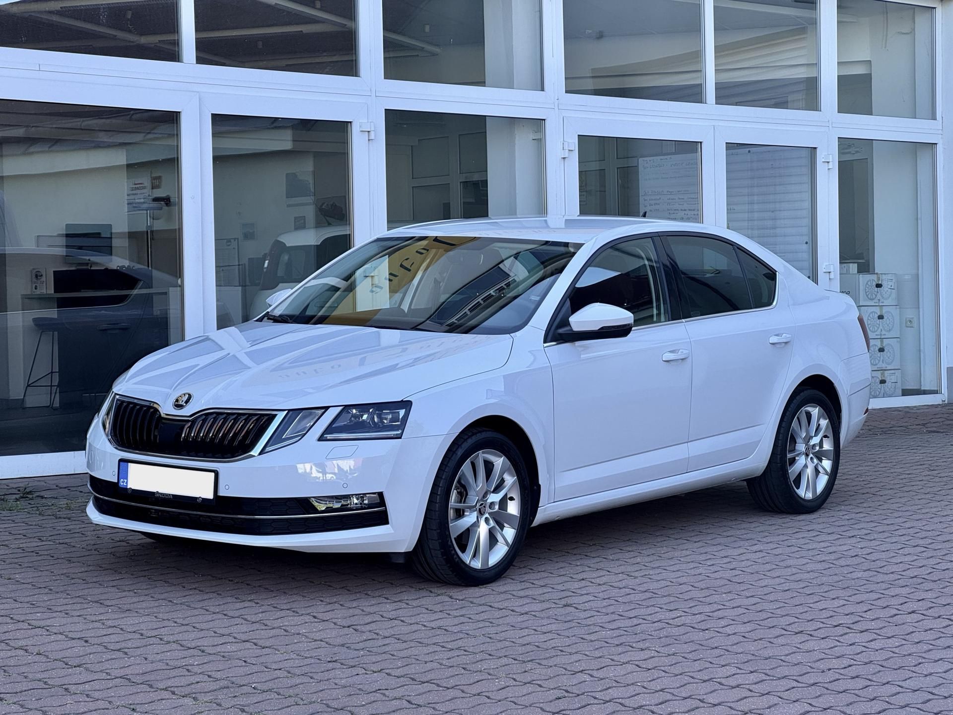 Škoda Octavia, 1.4Si 110kW DSG Style - fotka 2
