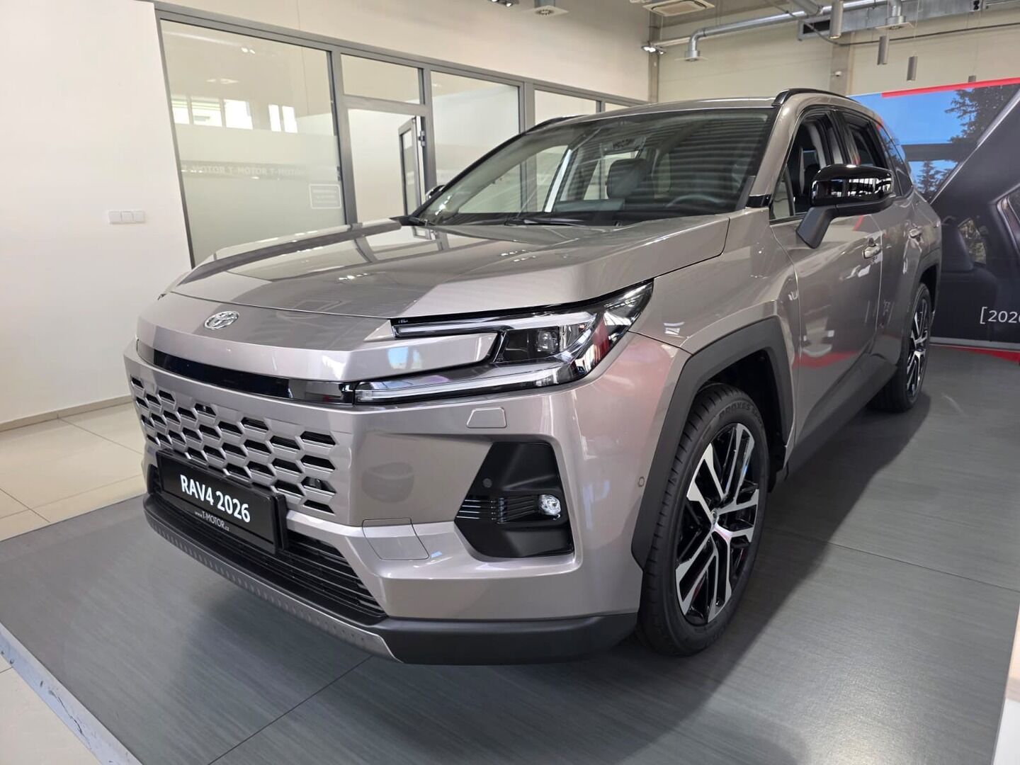 Toyota Rav4, 4x4 PHEV Executive Na IČO